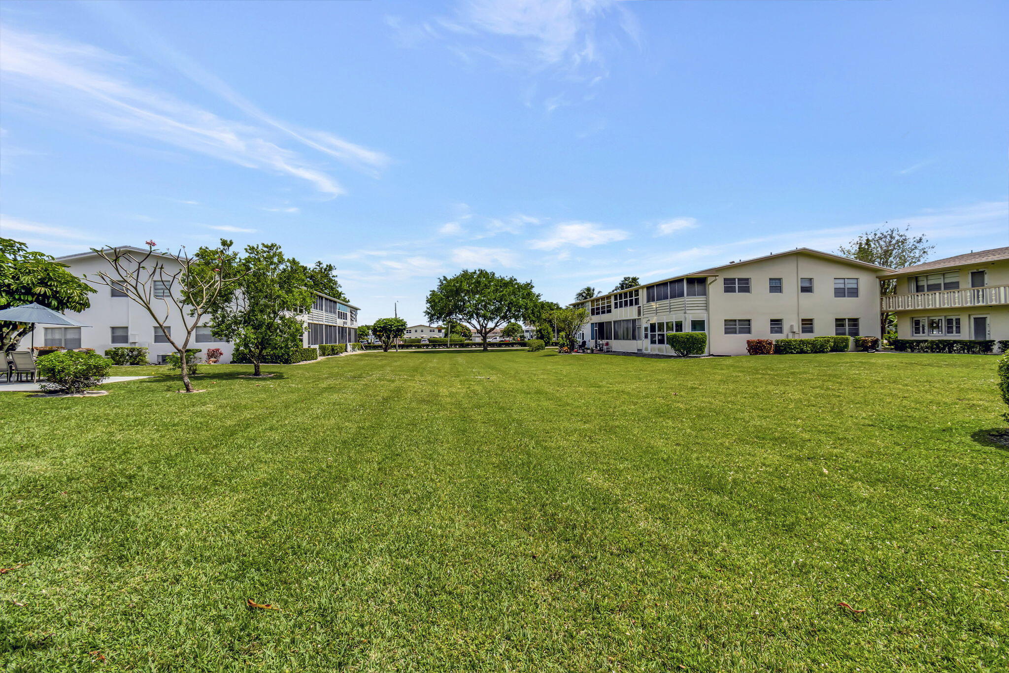 393 Northampton S