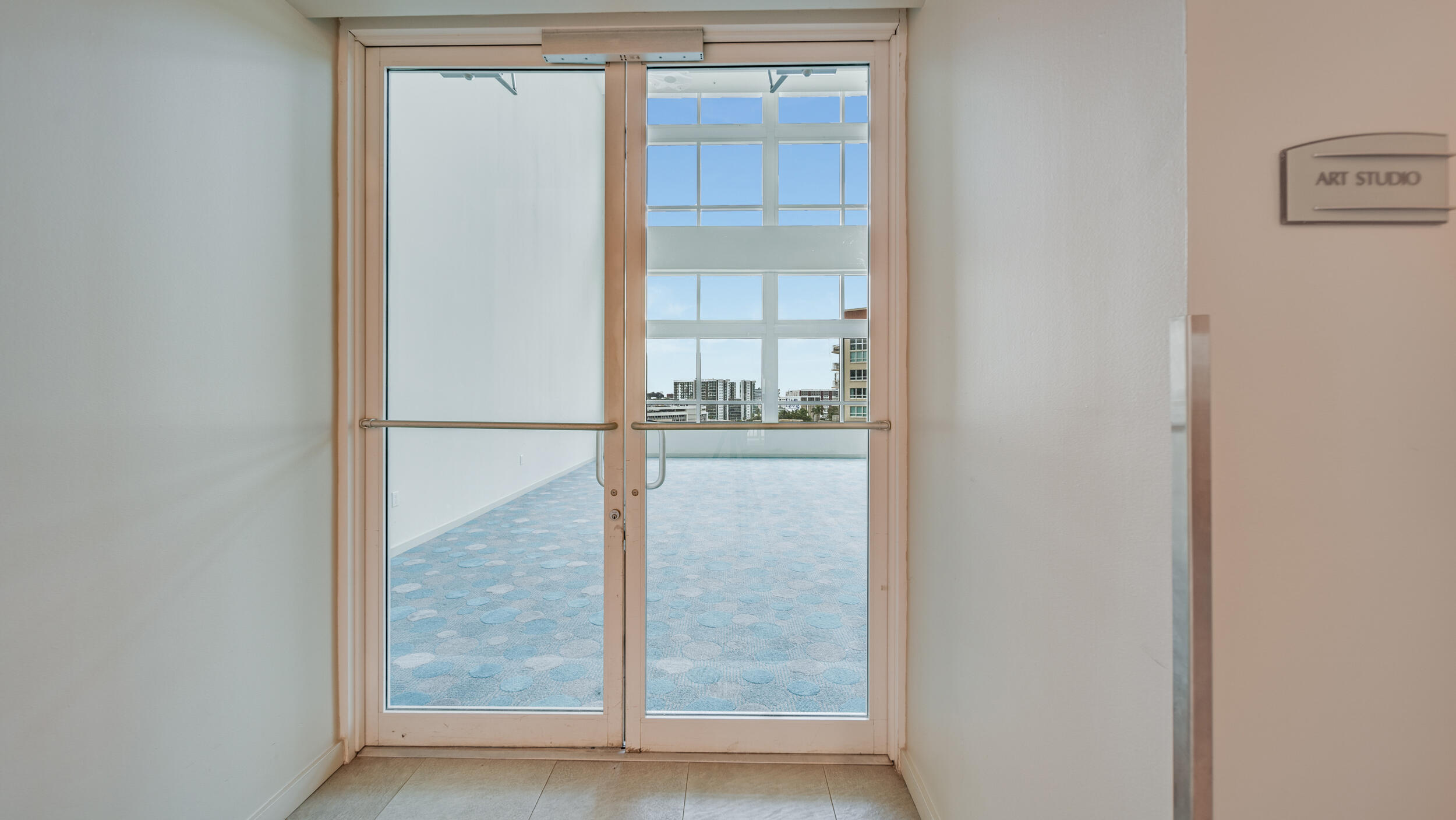 1900 N Bayshore Drive 612