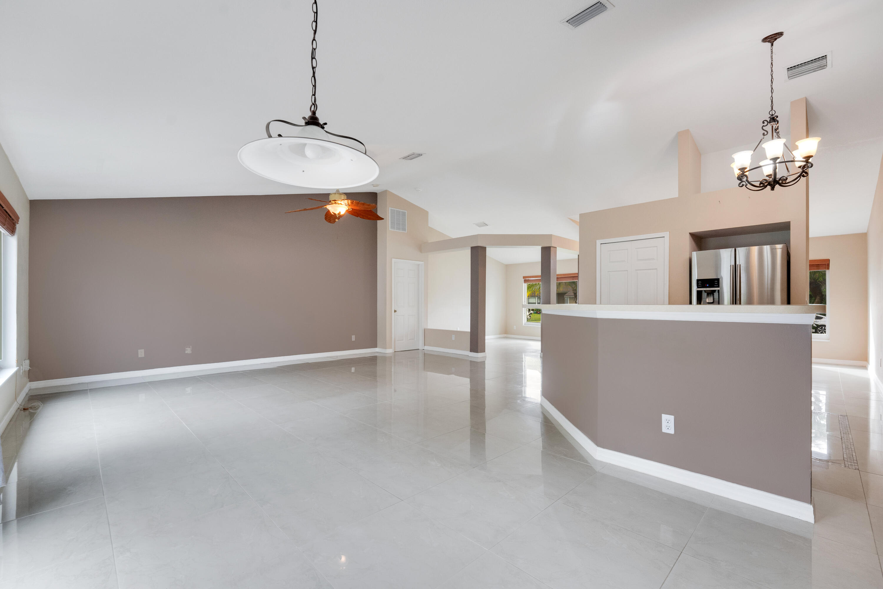1231 SE Naples Lane, Port St. Lucie