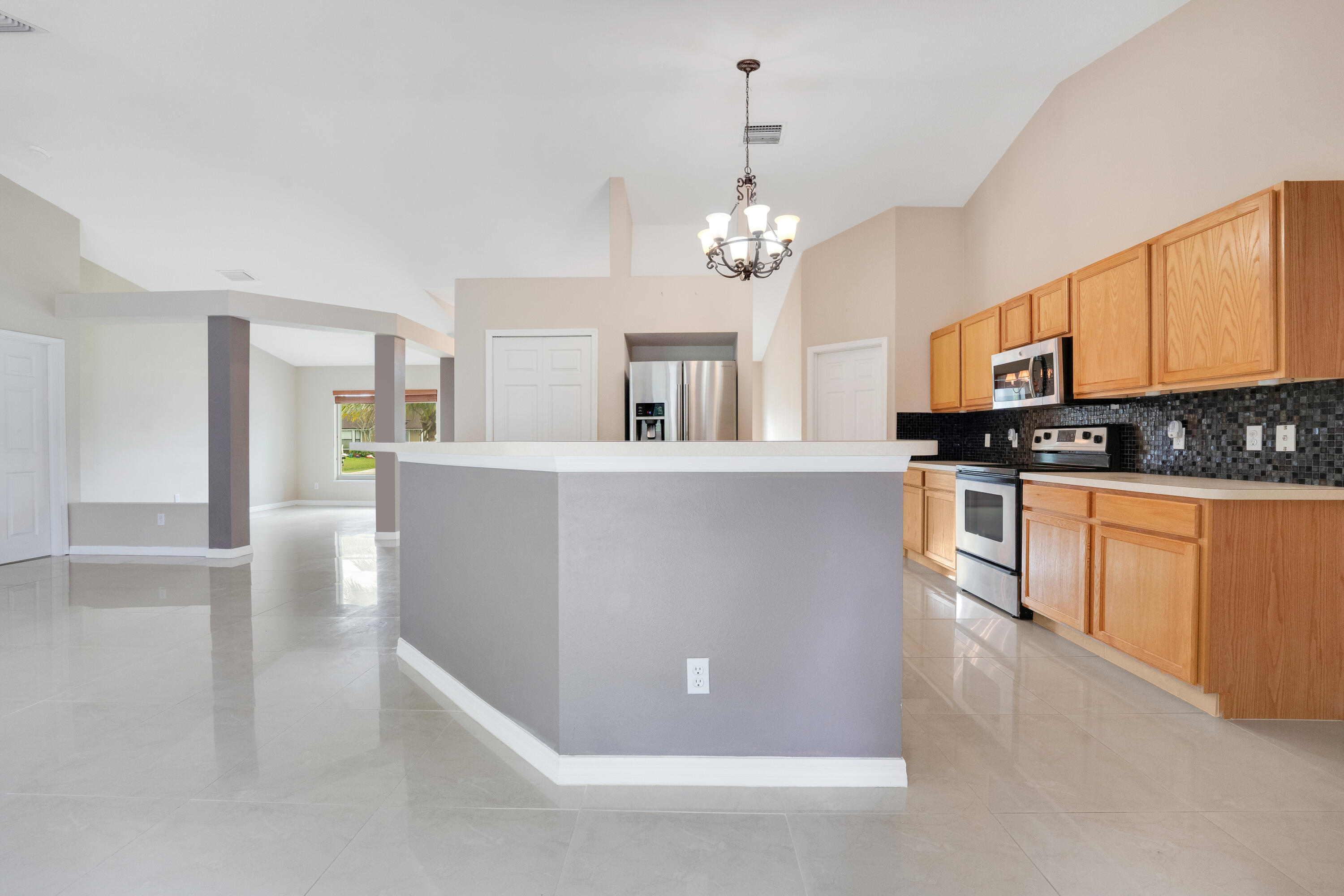 1231 SE Naples Lane, Port St. Lucie
