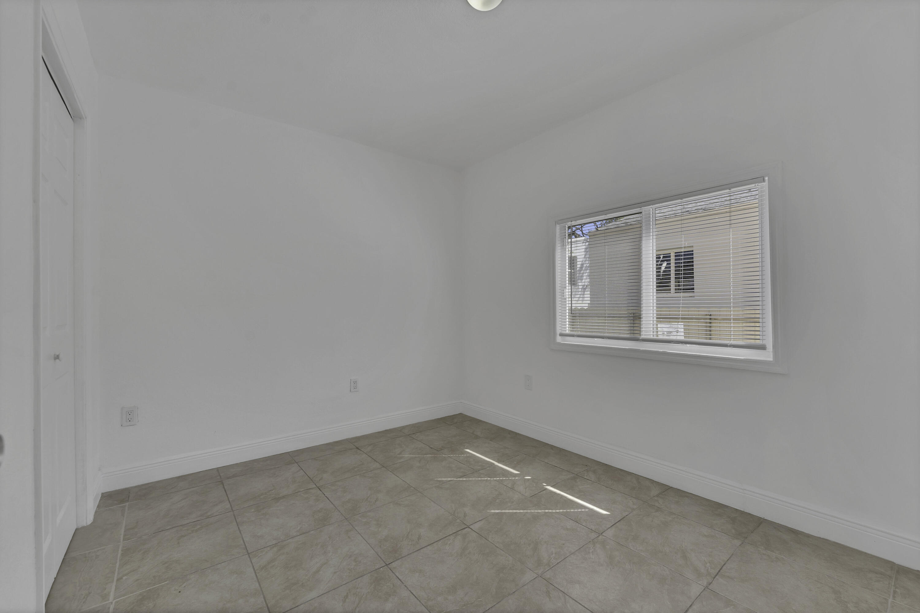 275 NW 81st Street 275