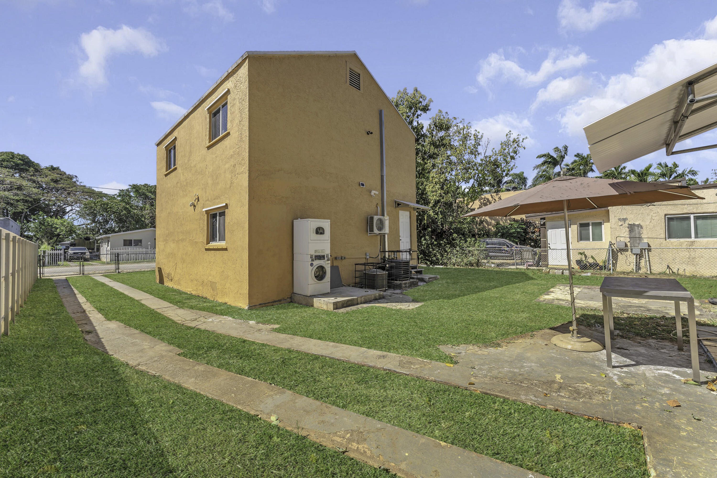 275 NW 81st Street 275