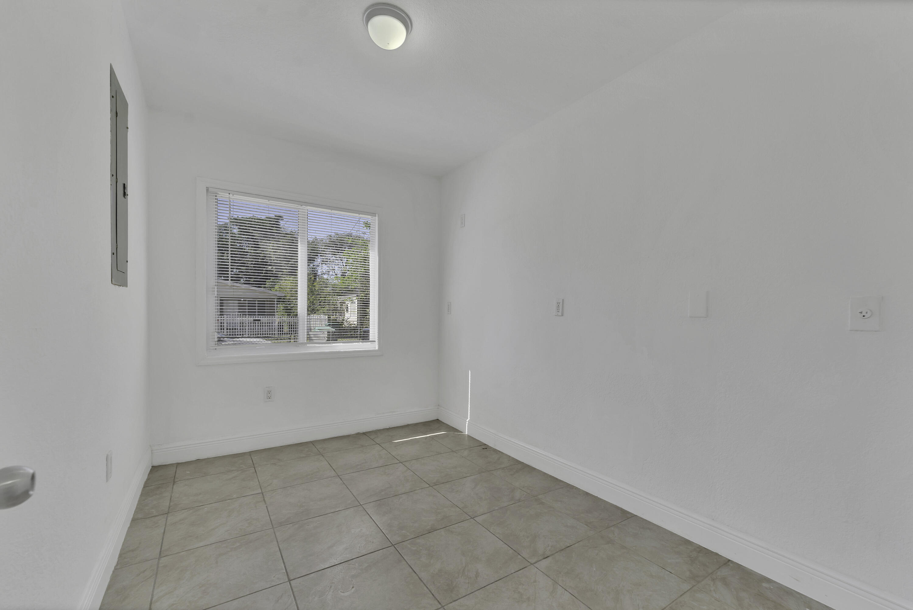 275 NW 81st Street 275