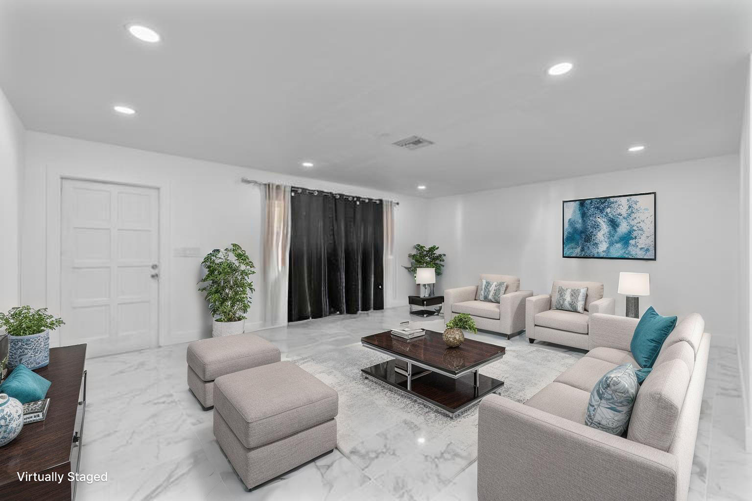 107 W Lake Drive
