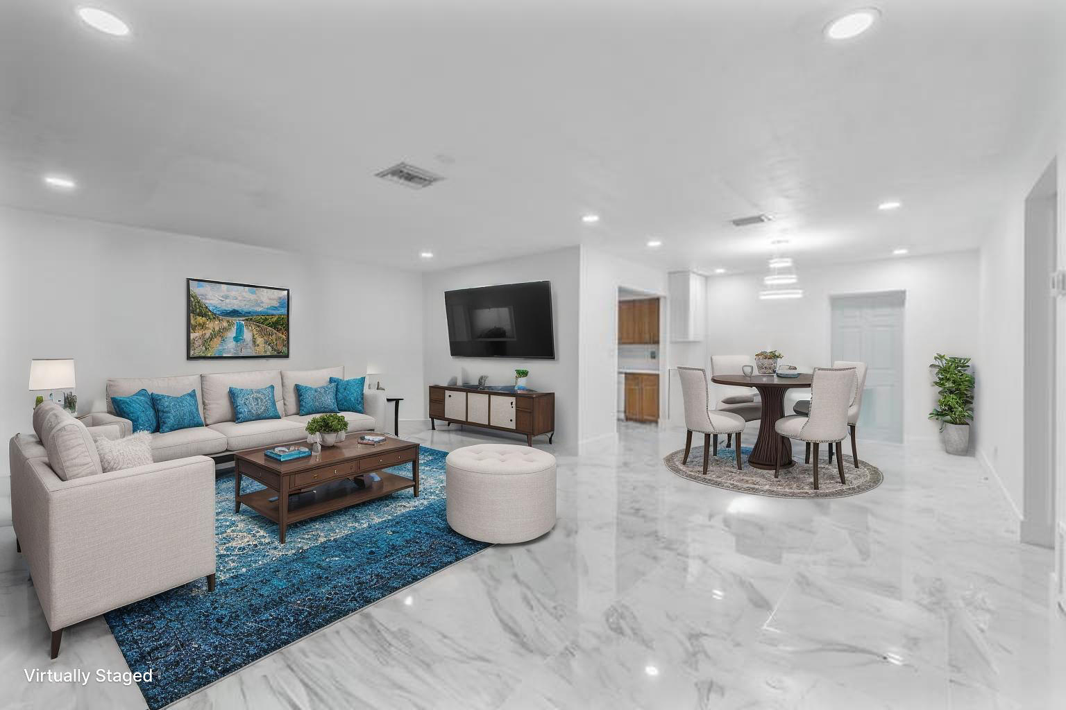 107 W Lake Drive
