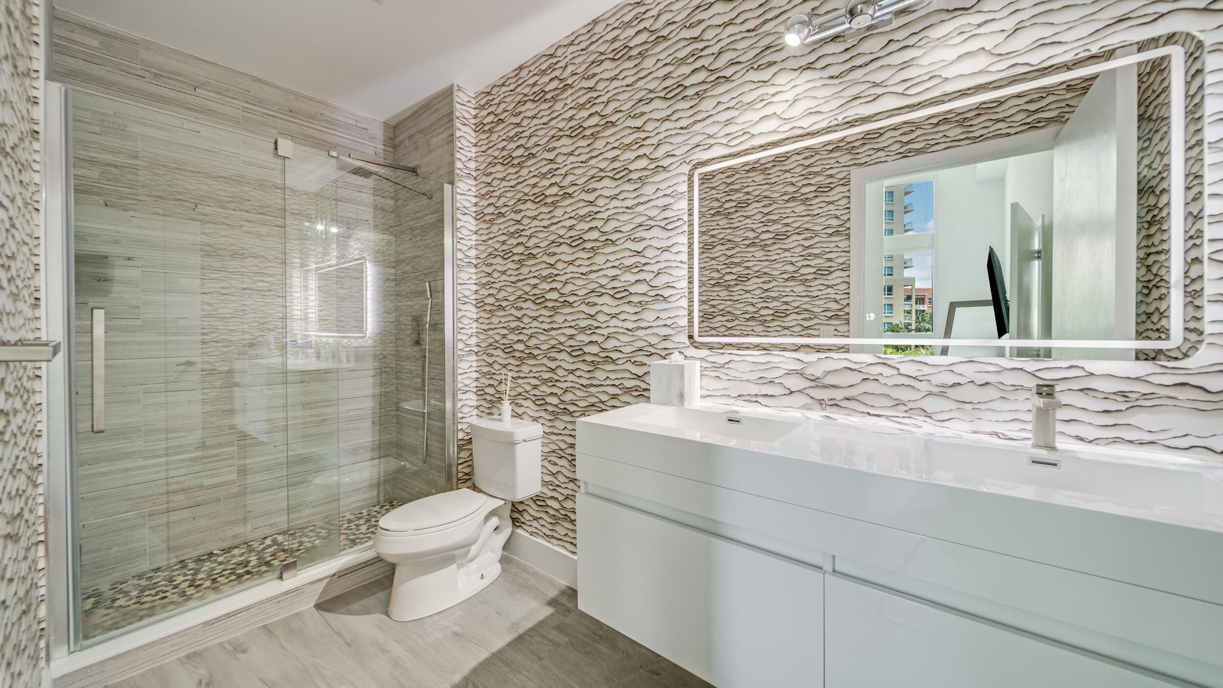 1900 N Bayshore Drive 612