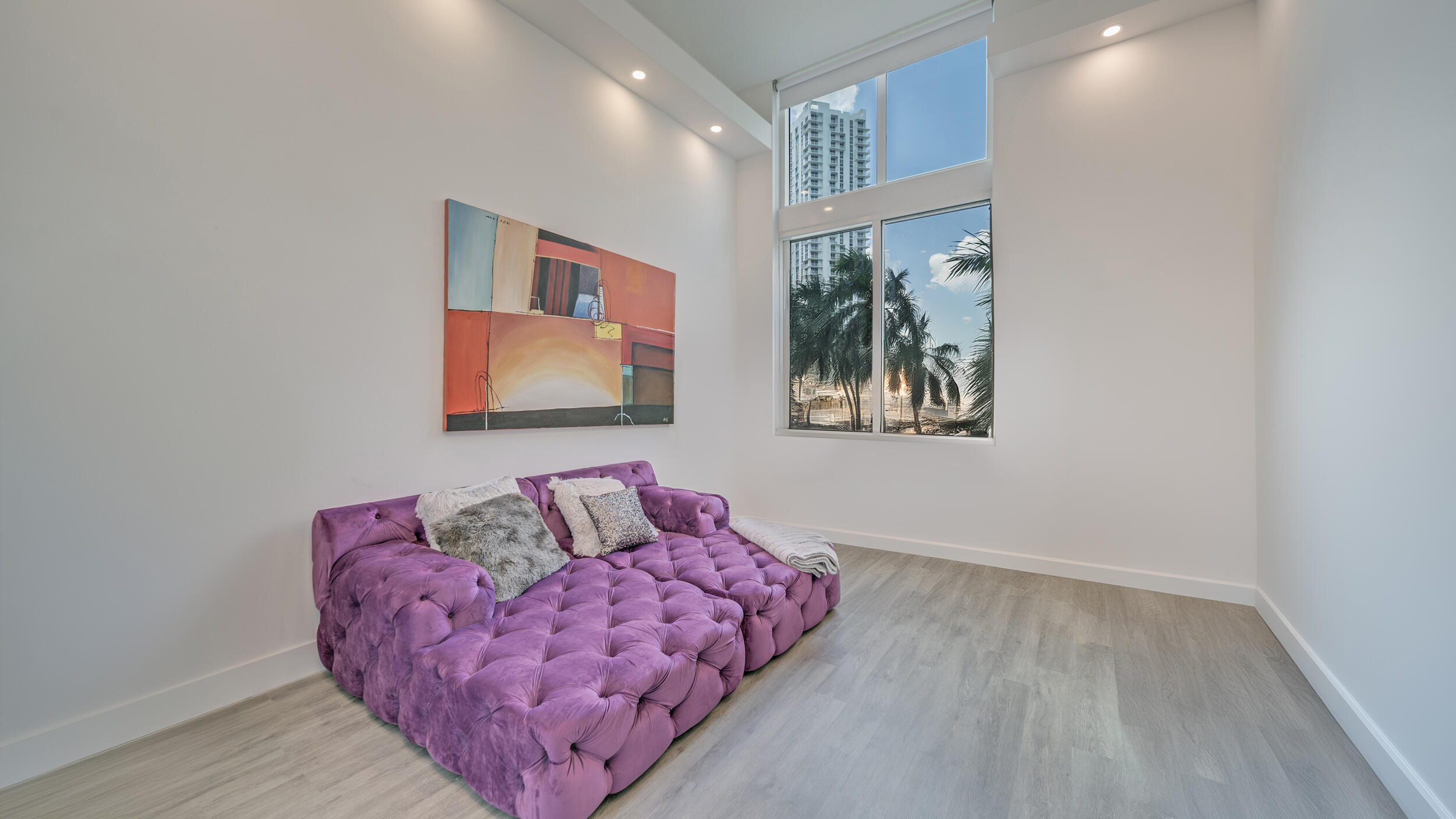 1900 N Bayshore Drive 612