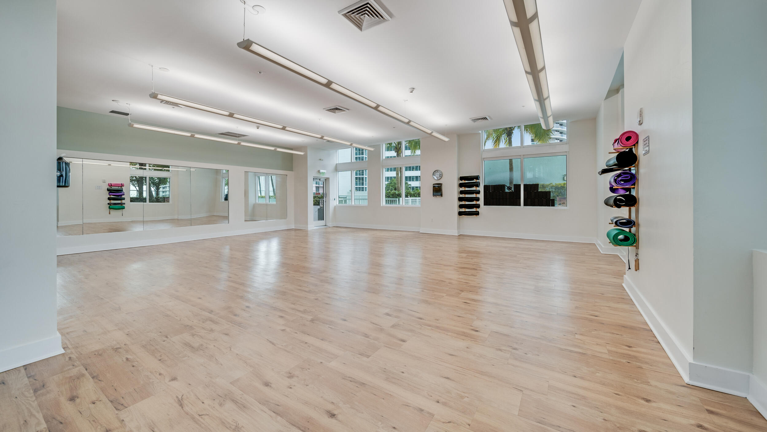 1900 N Bayshore Drive 612