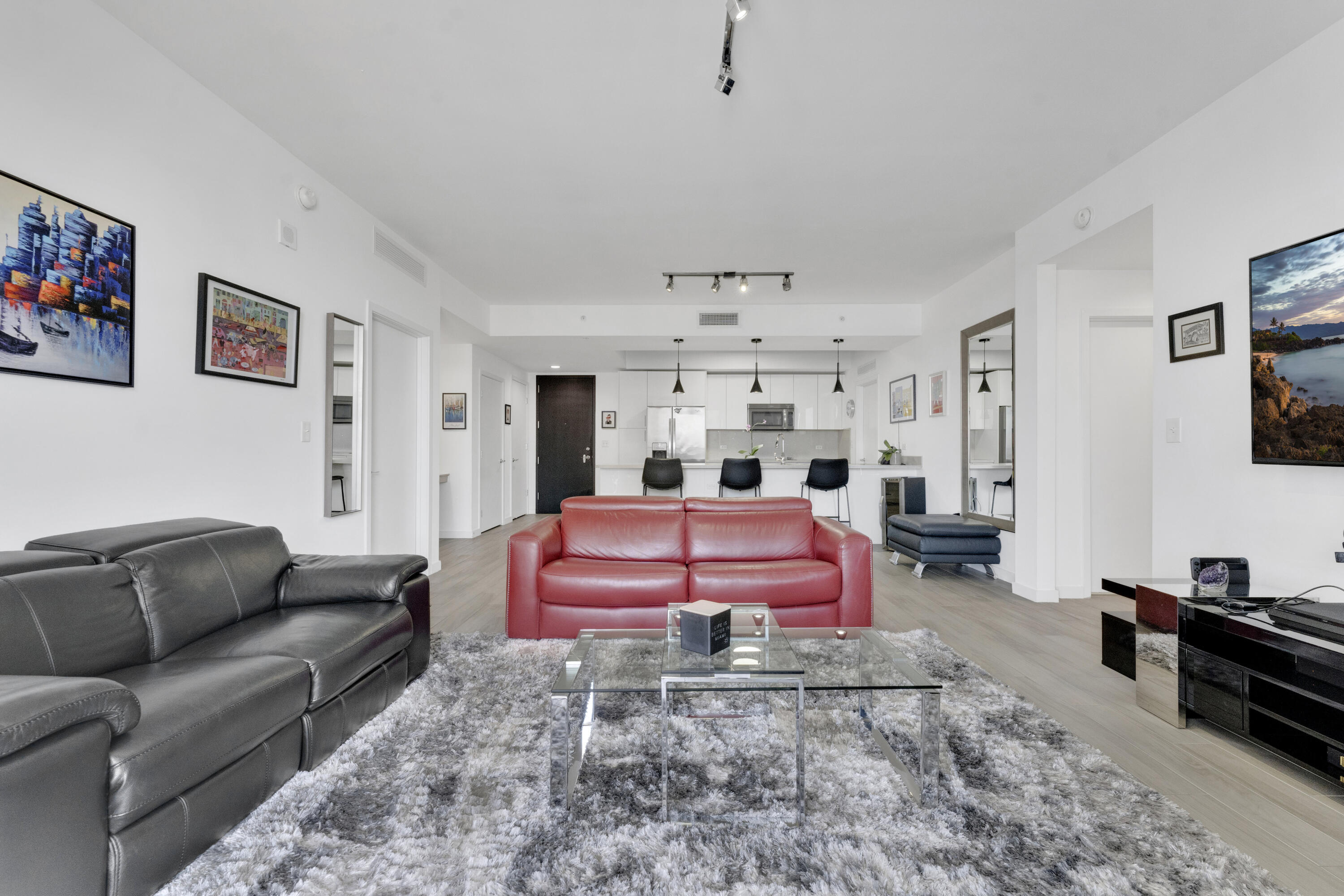 999 SW 1st Avenue 1605