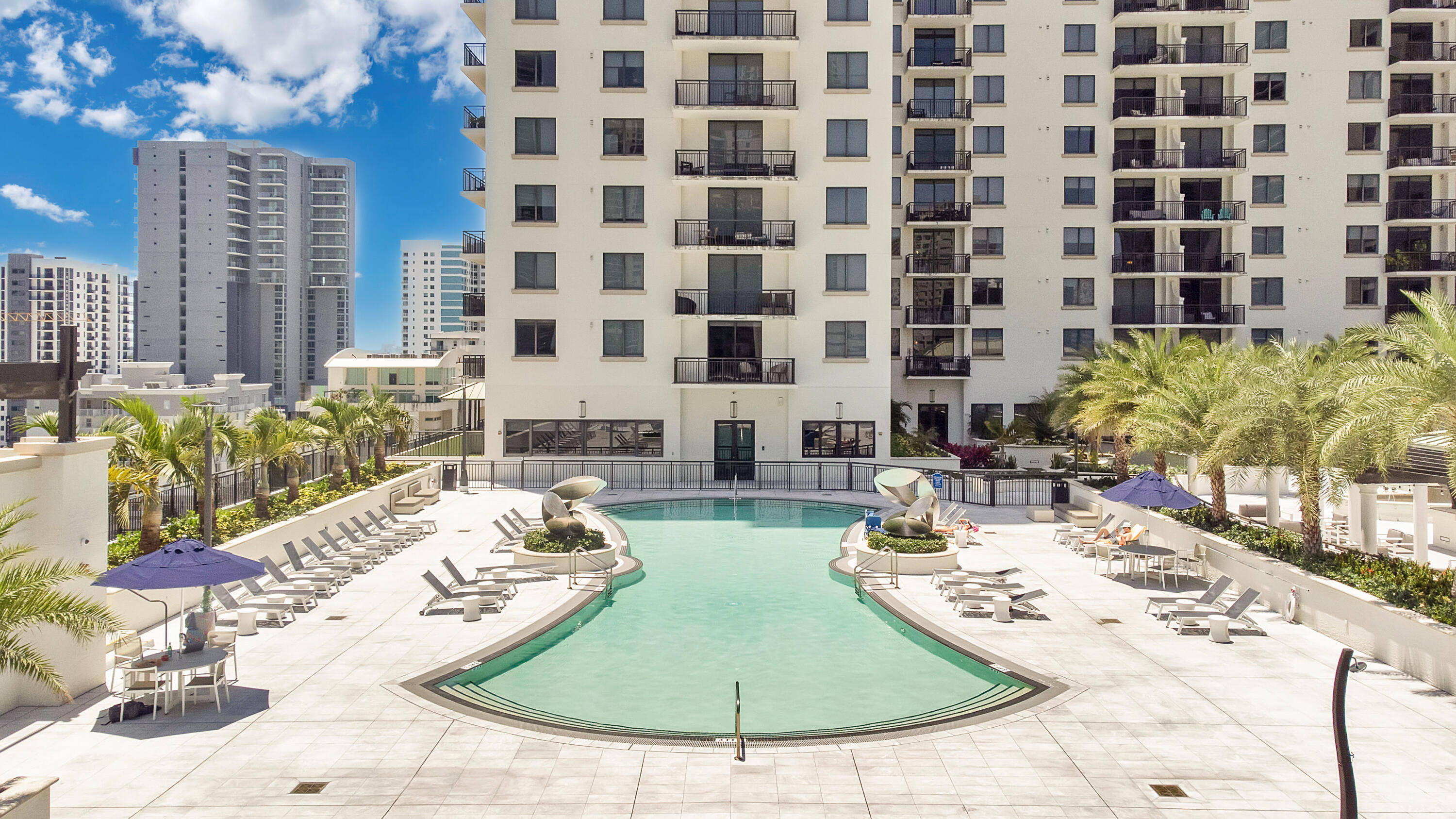 999 SW 1st Avenue 1605