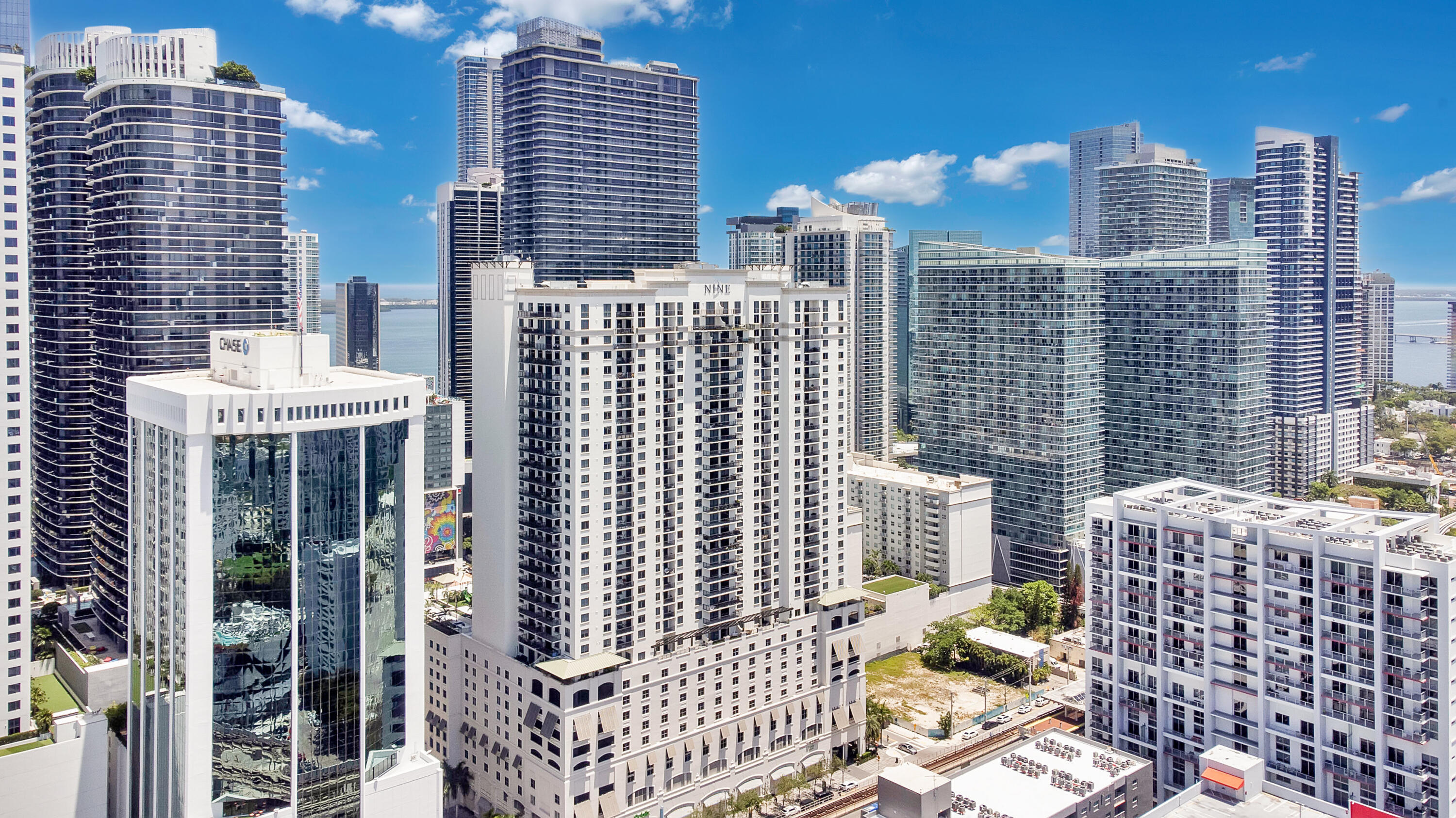 999 SW 1st Avenue 1605