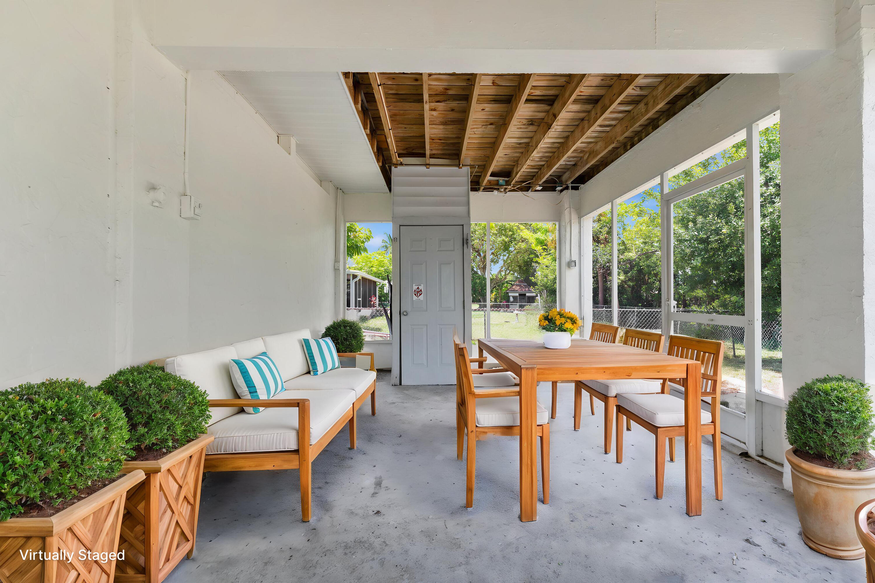 1106 Harbor Drive