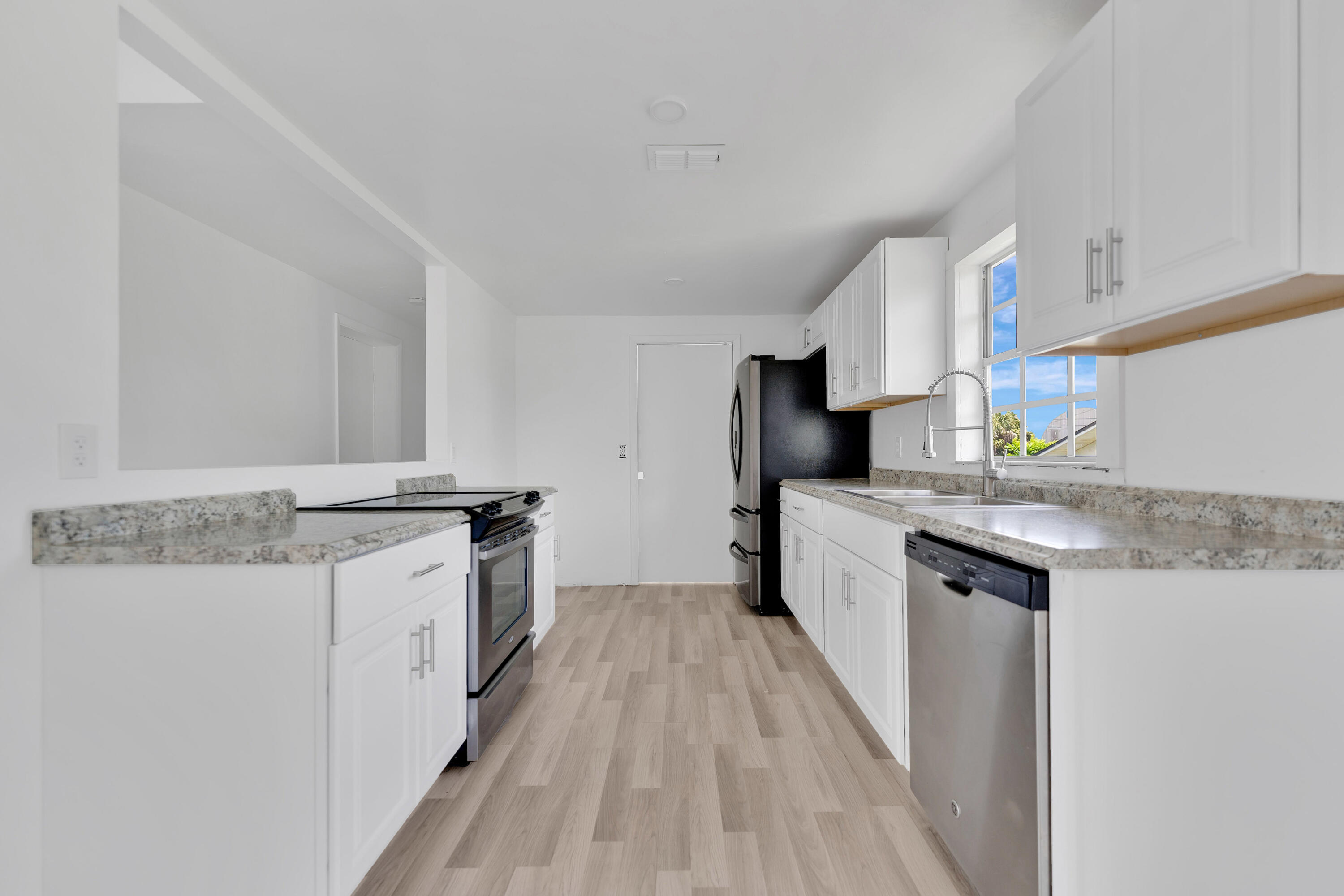 1106 Harbor Drive