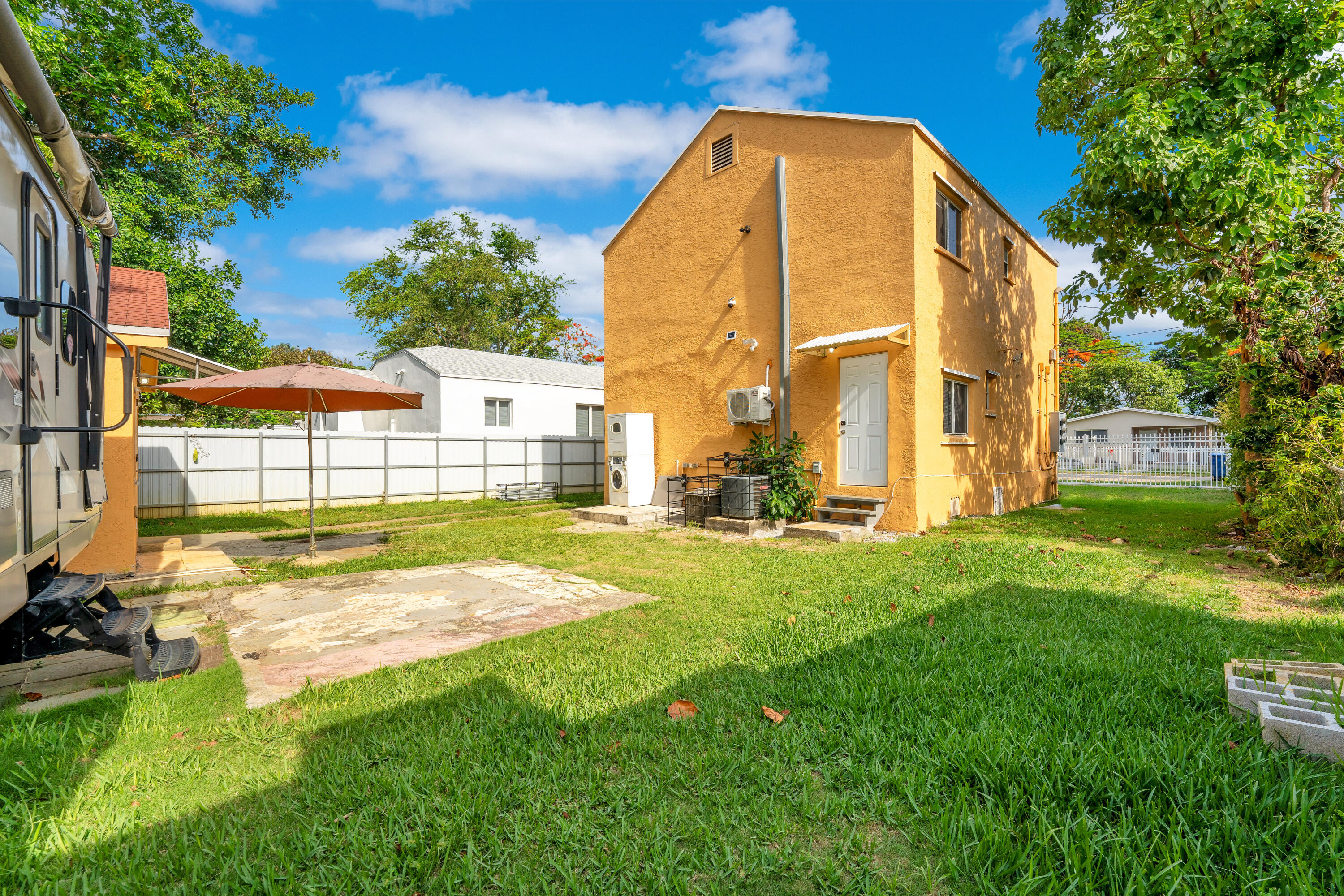 275 NW 81st Street