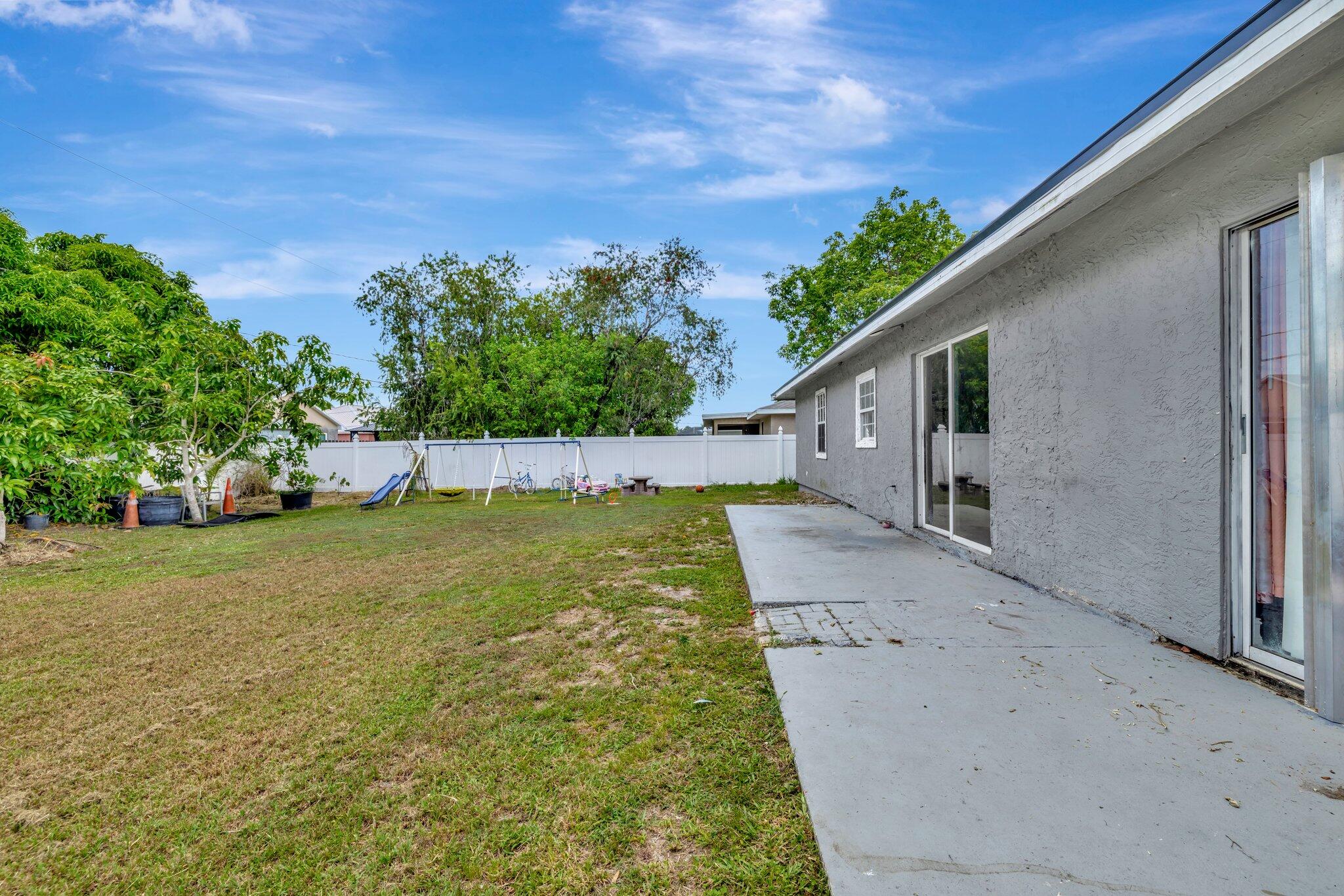 557 SW Violet Avenue, Port St. Lucie