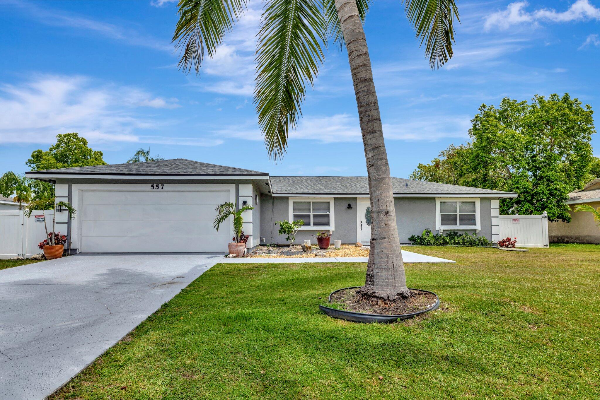 557 SW Violet Avenue, Port St. Lucie