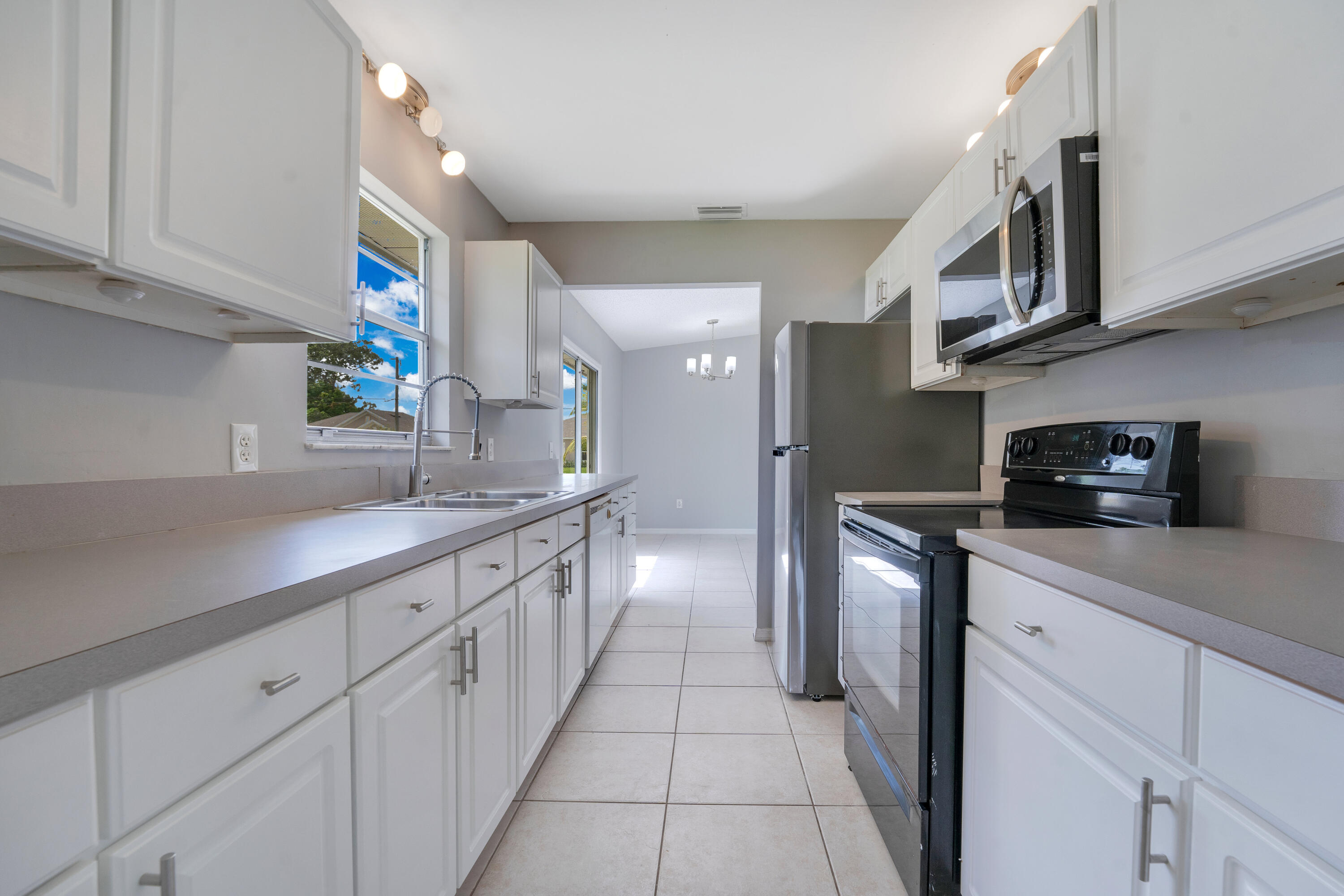 2191 SW Barthel Street, Port St. Lucie