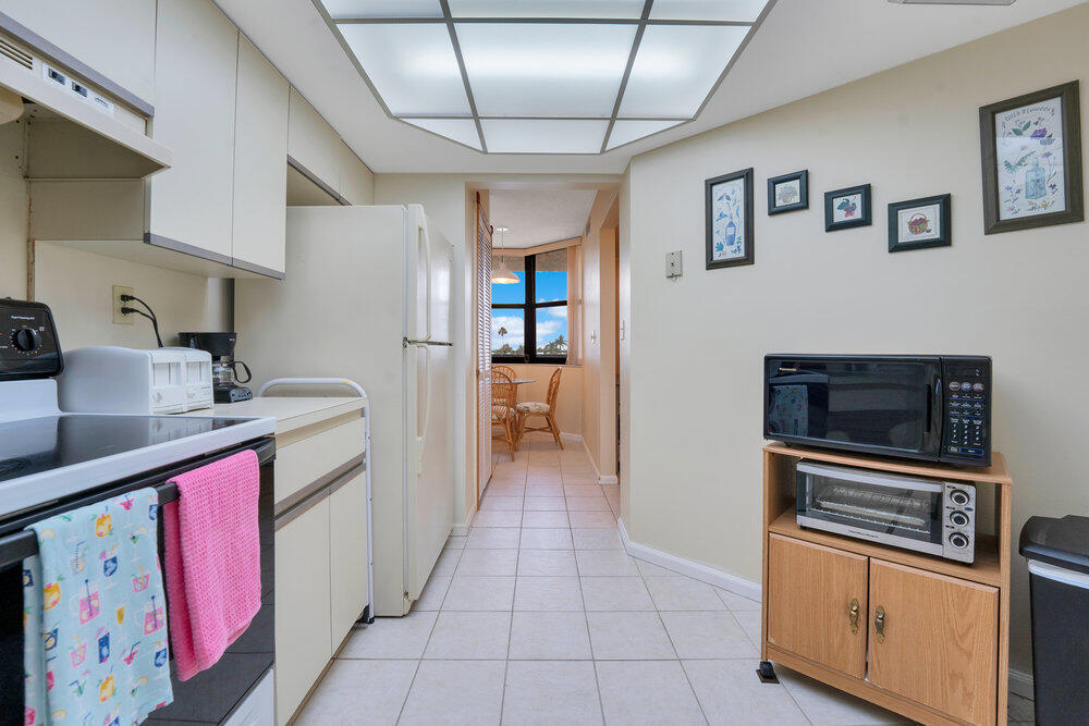 9550 S Ocean Drive 409