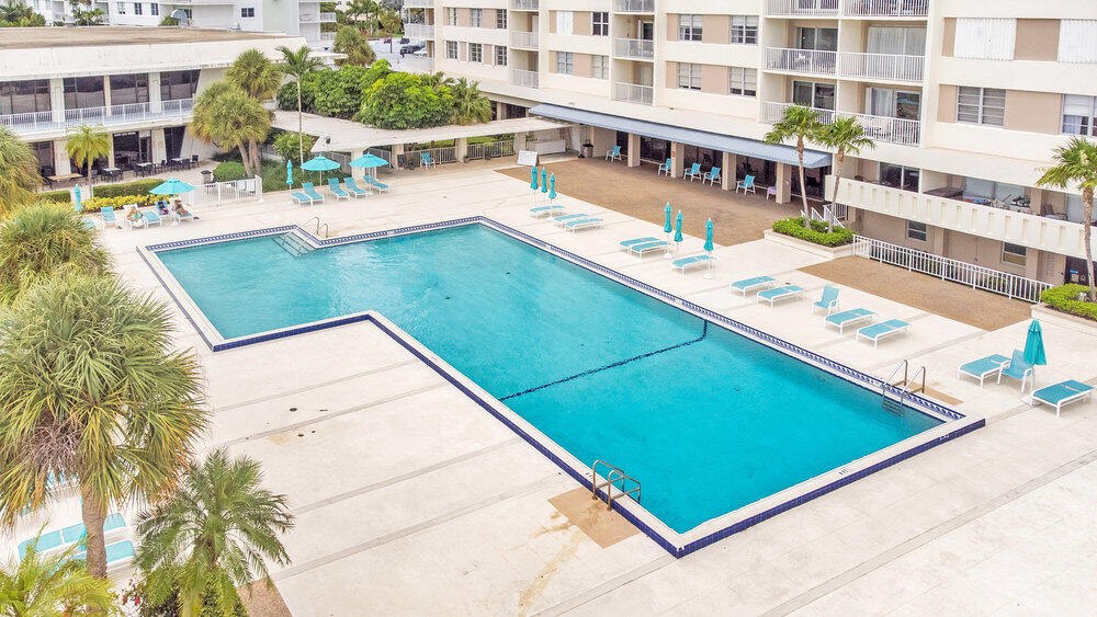 500 Bayview Drive 1521