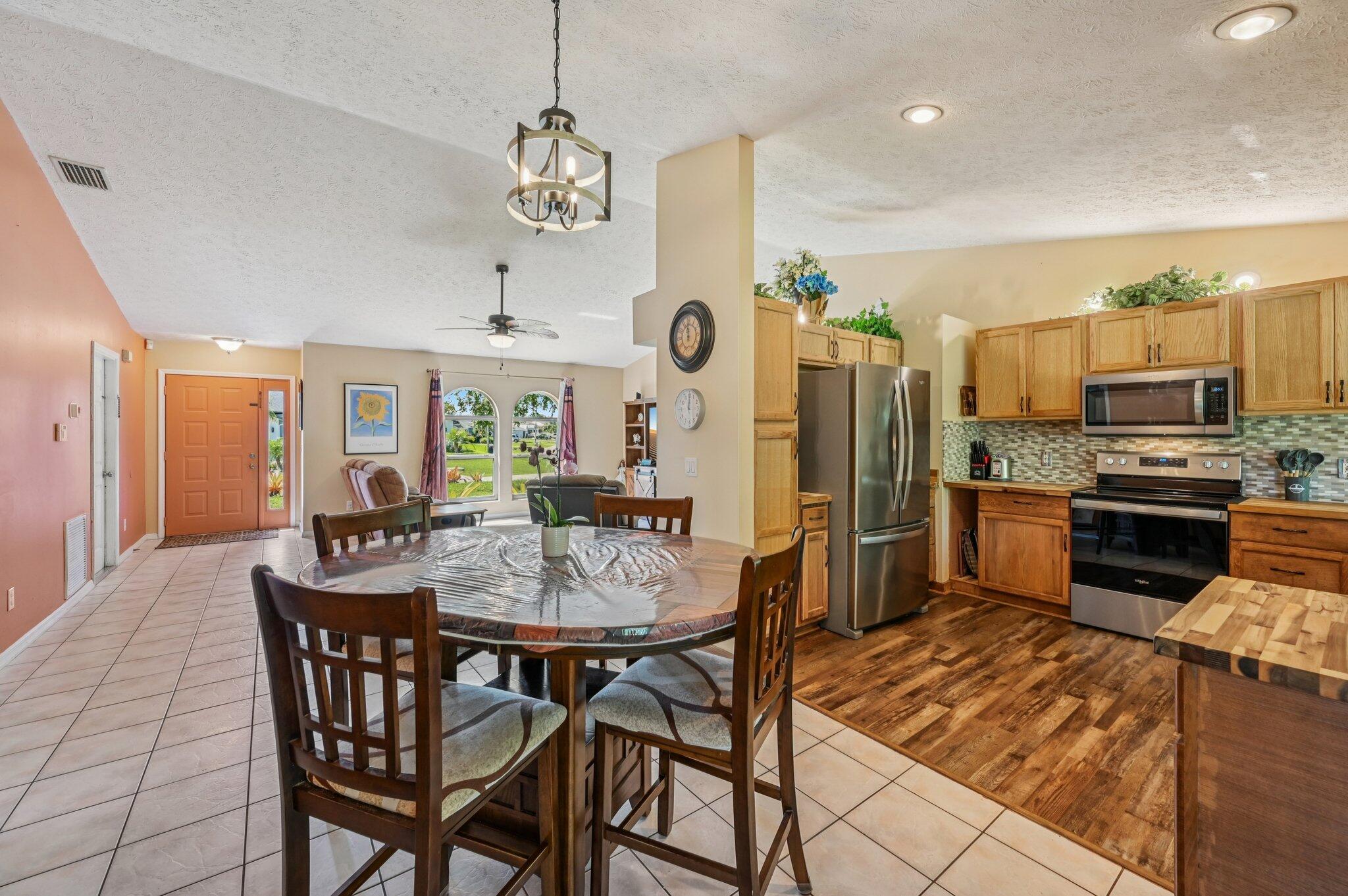 2099 SW Janette Avenue, Port St. Lucie