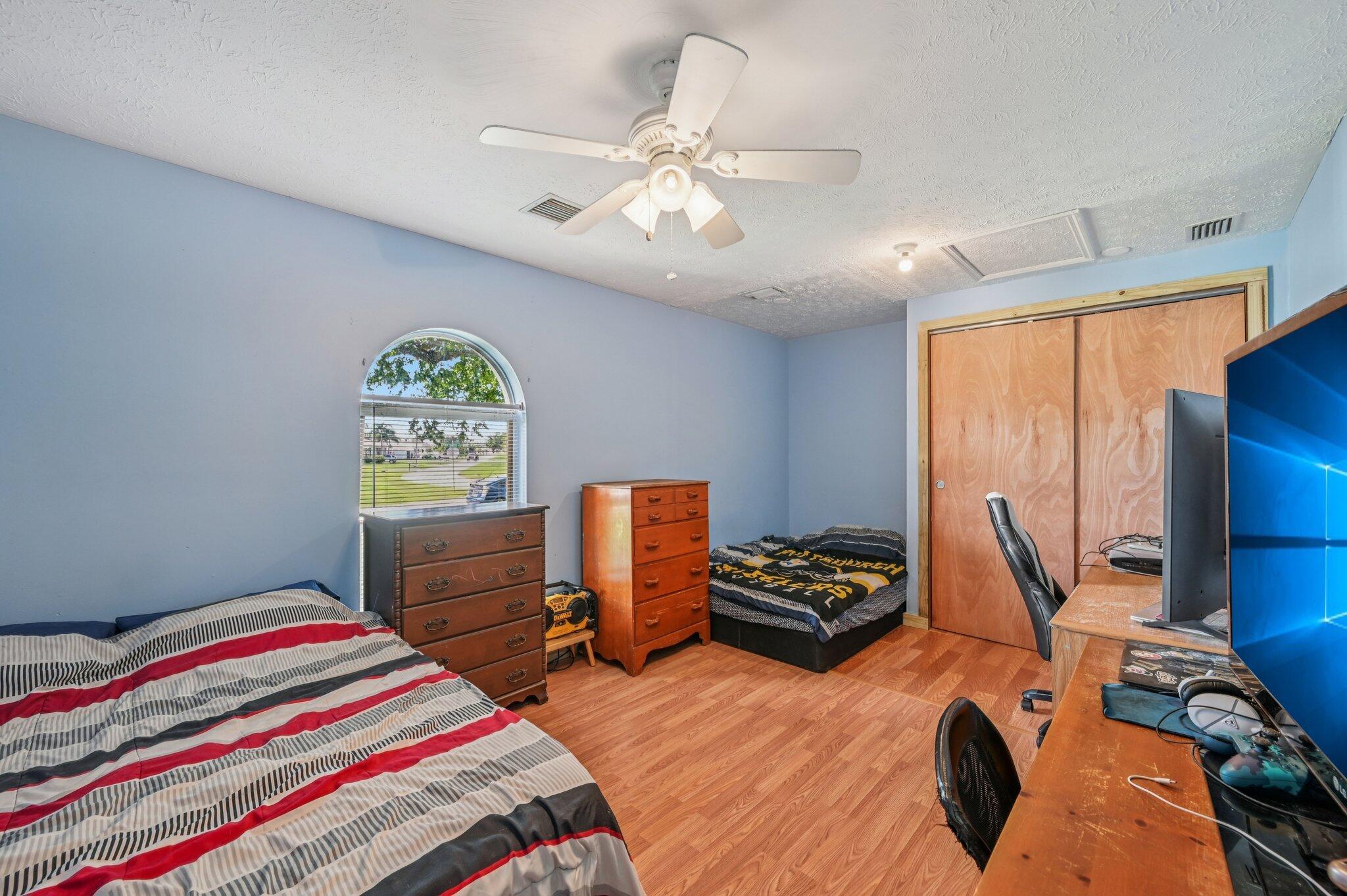 2099 SW Janette Avenue, Port St. Lucie