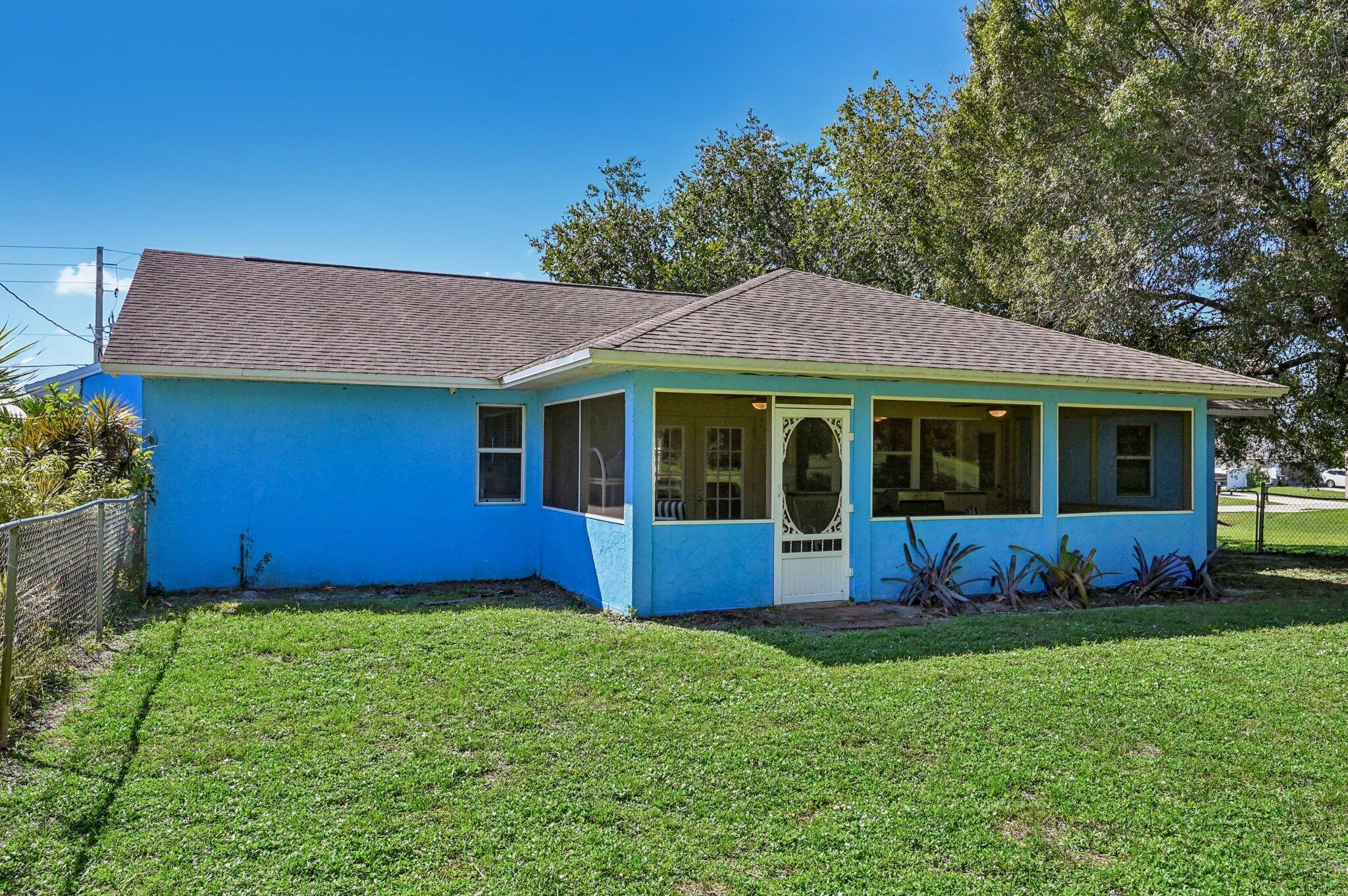 2099 SW Janette Avenue, Port St. Lucie