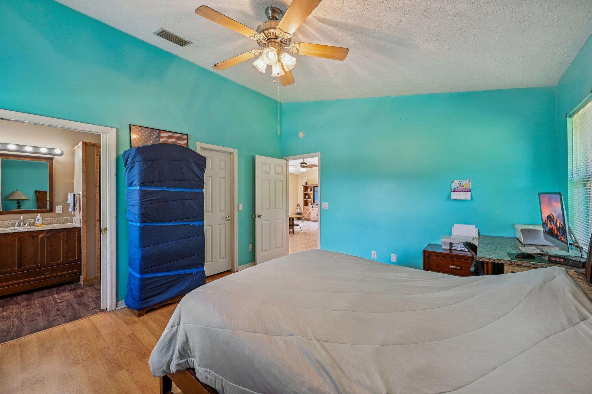 2099 SW Janette Avenue, Port St. Lucie