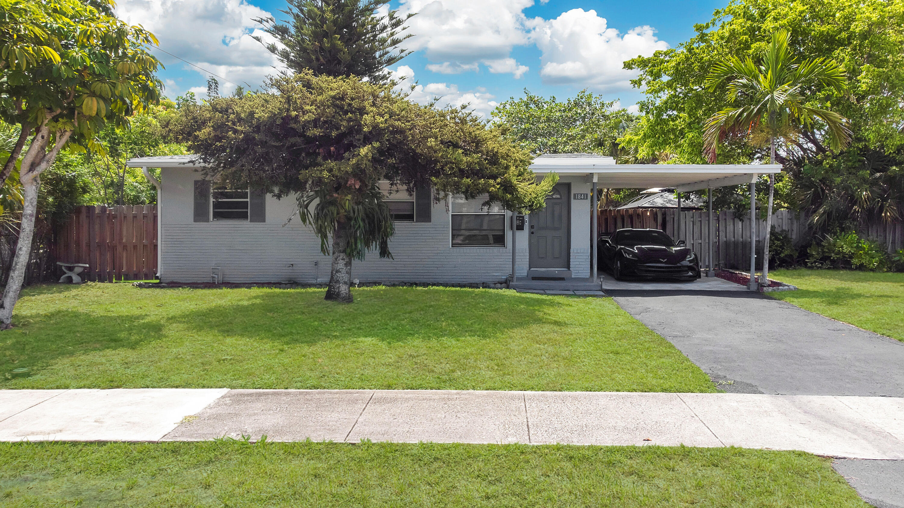 1841 NW 26th Avenue