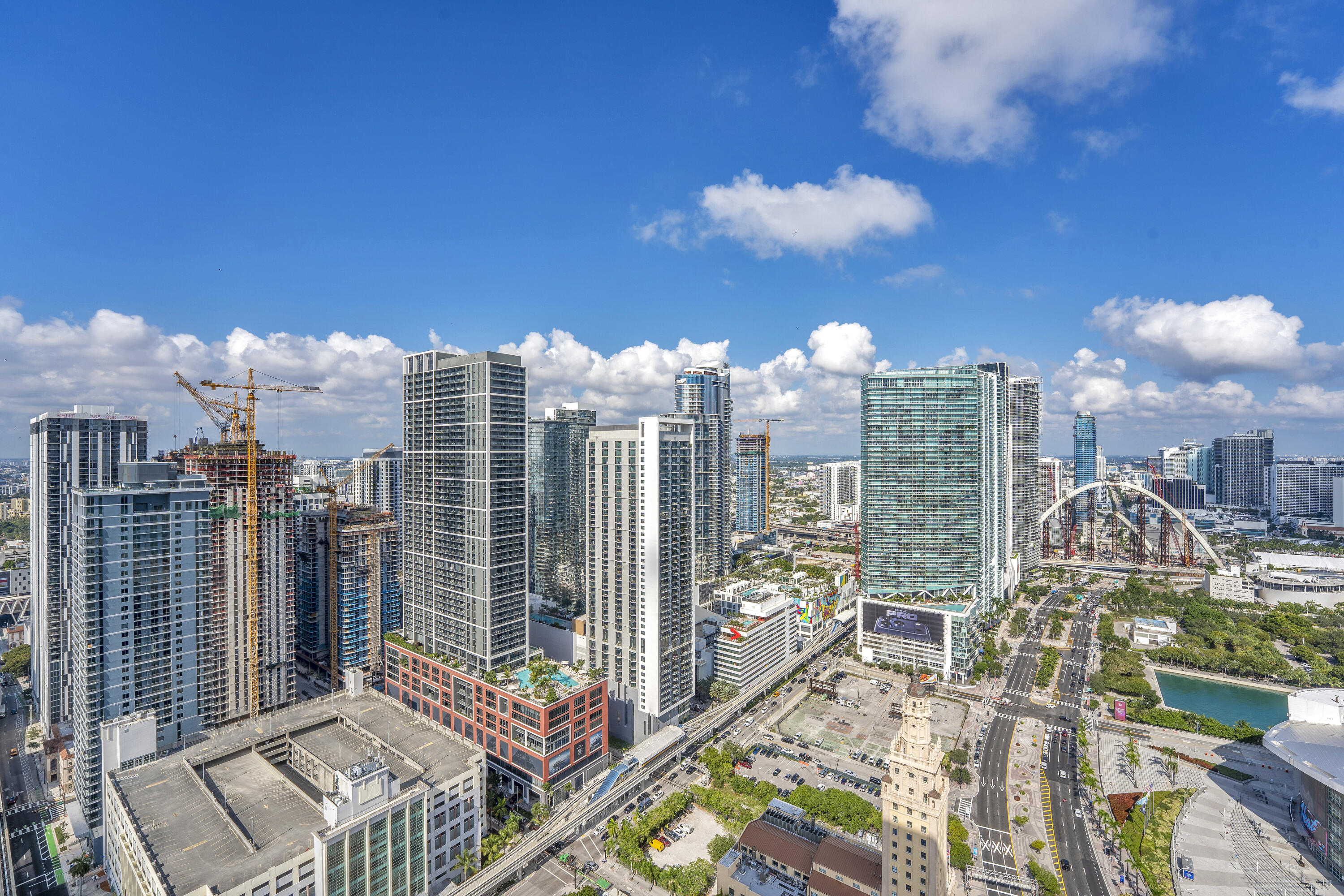 398 NE 5th Street 3709