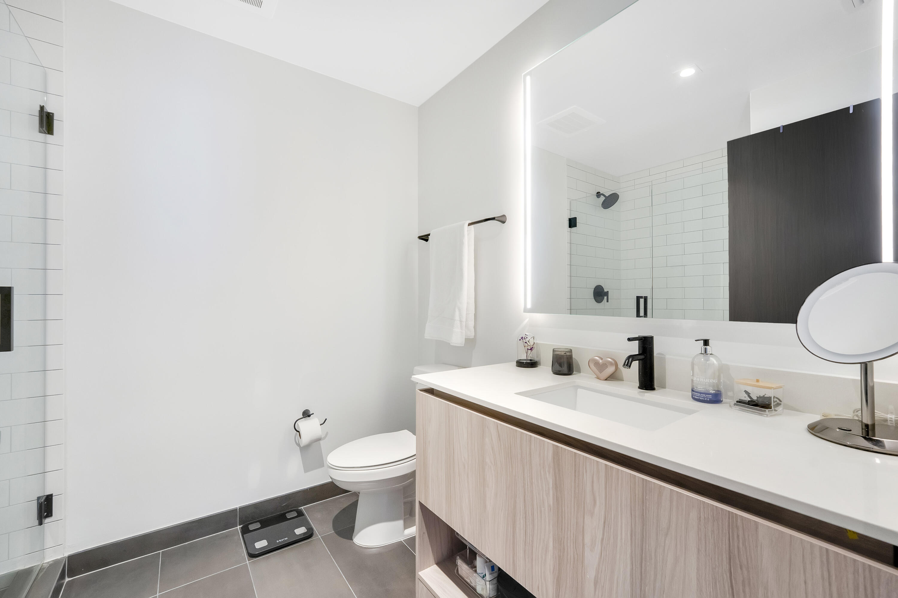 398 NE 5th Street 3709