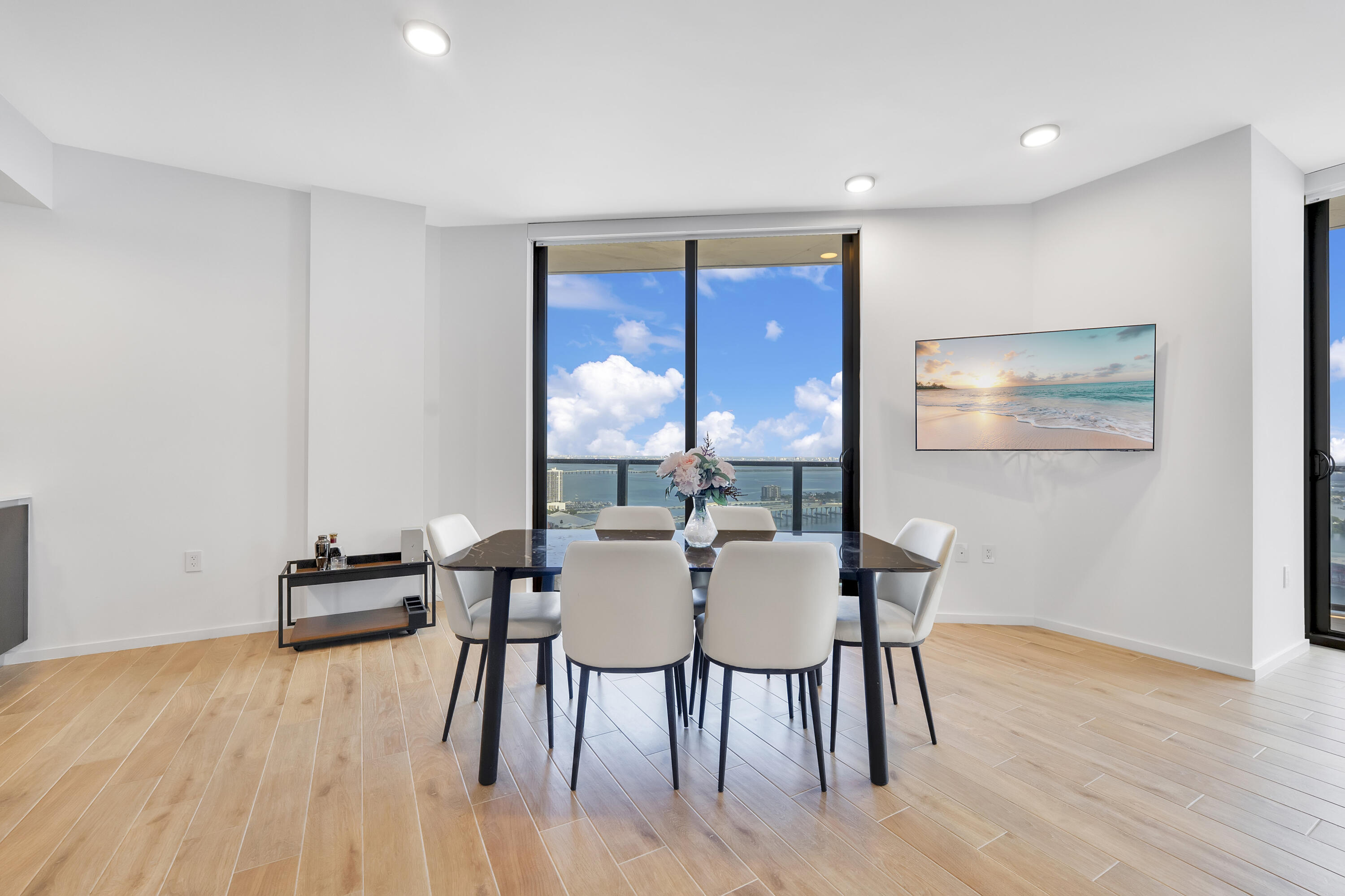 398 NE 5th Street 3709