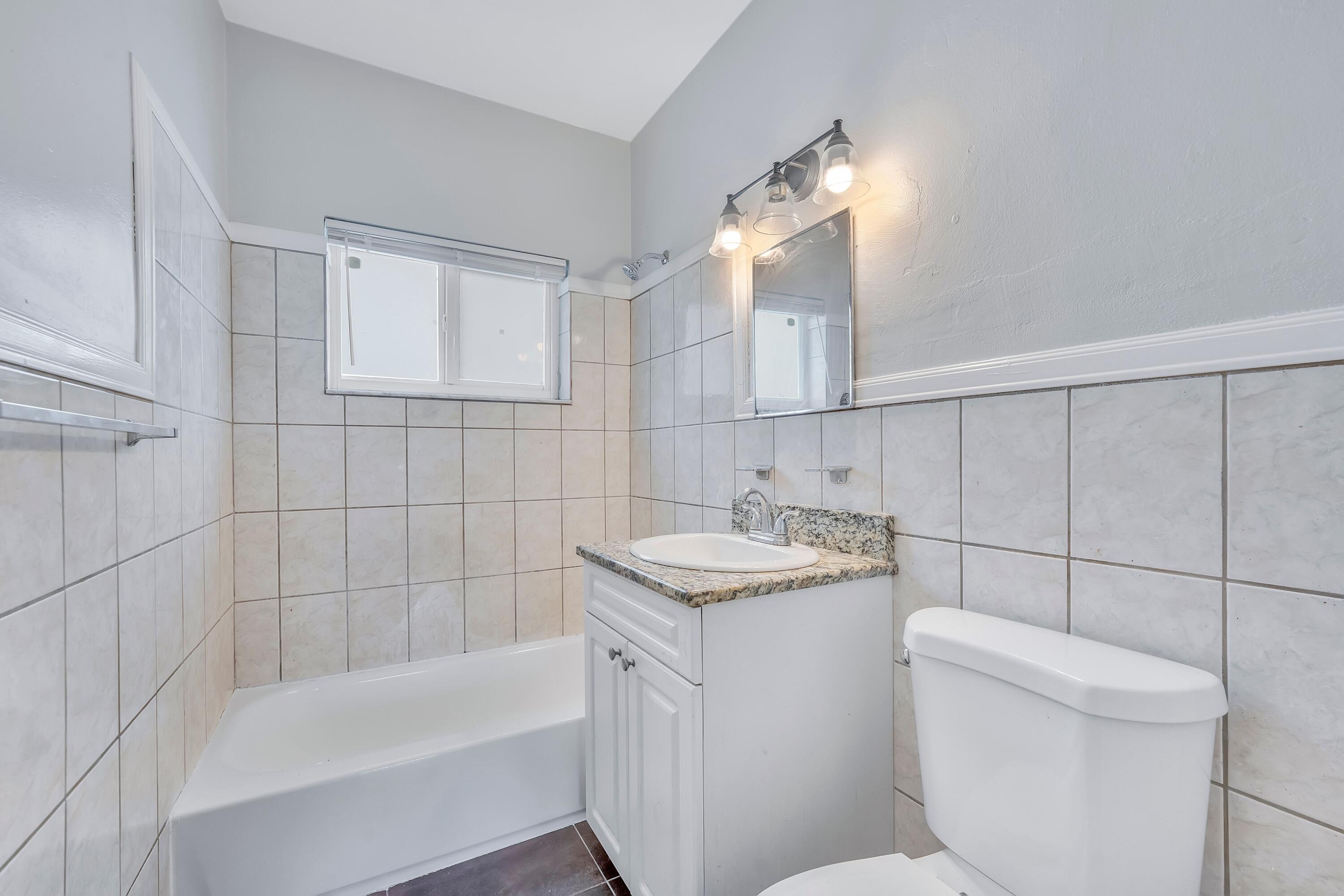 521 NE 82nd Terrace 9