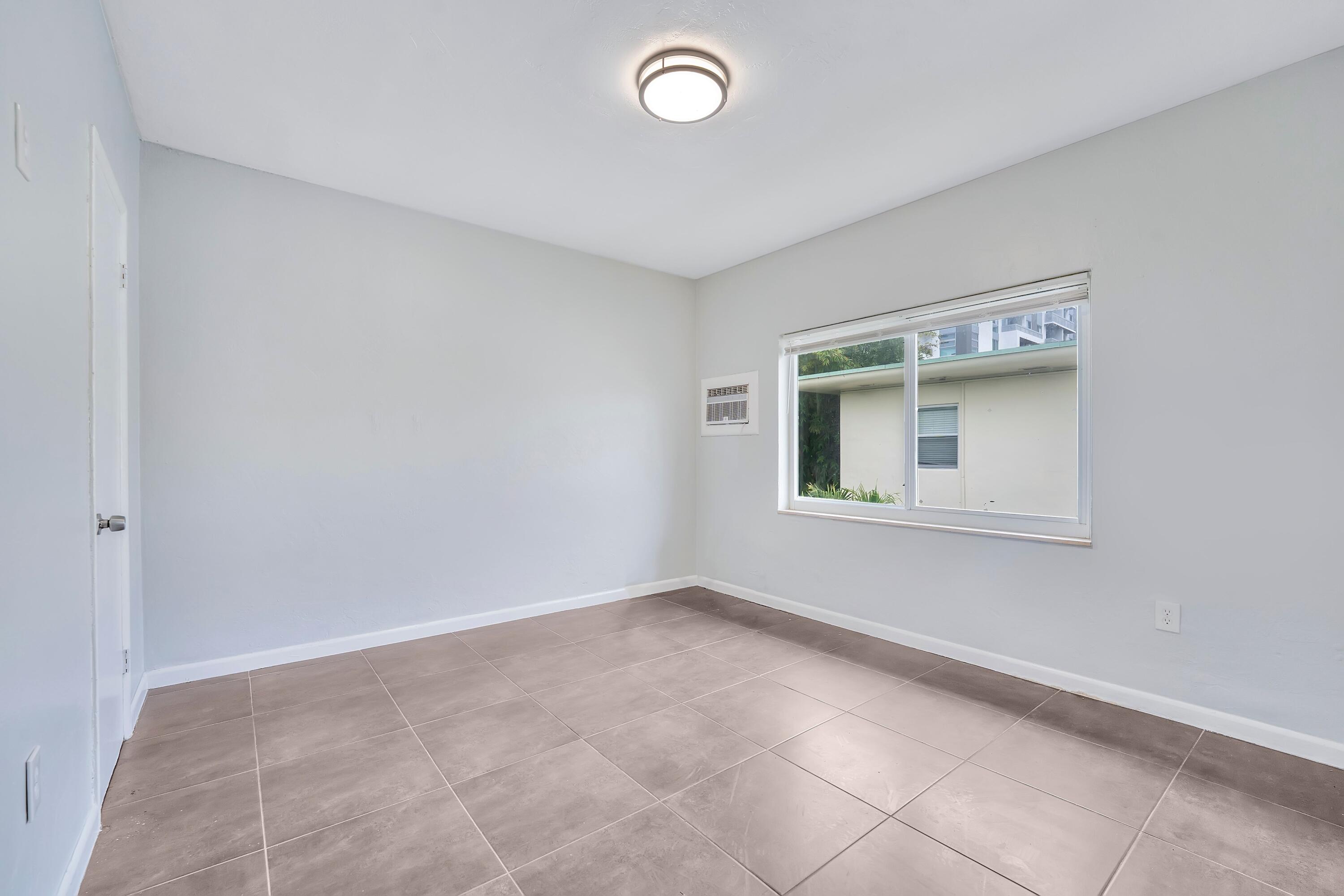 521 NE 82nd Terrace 9