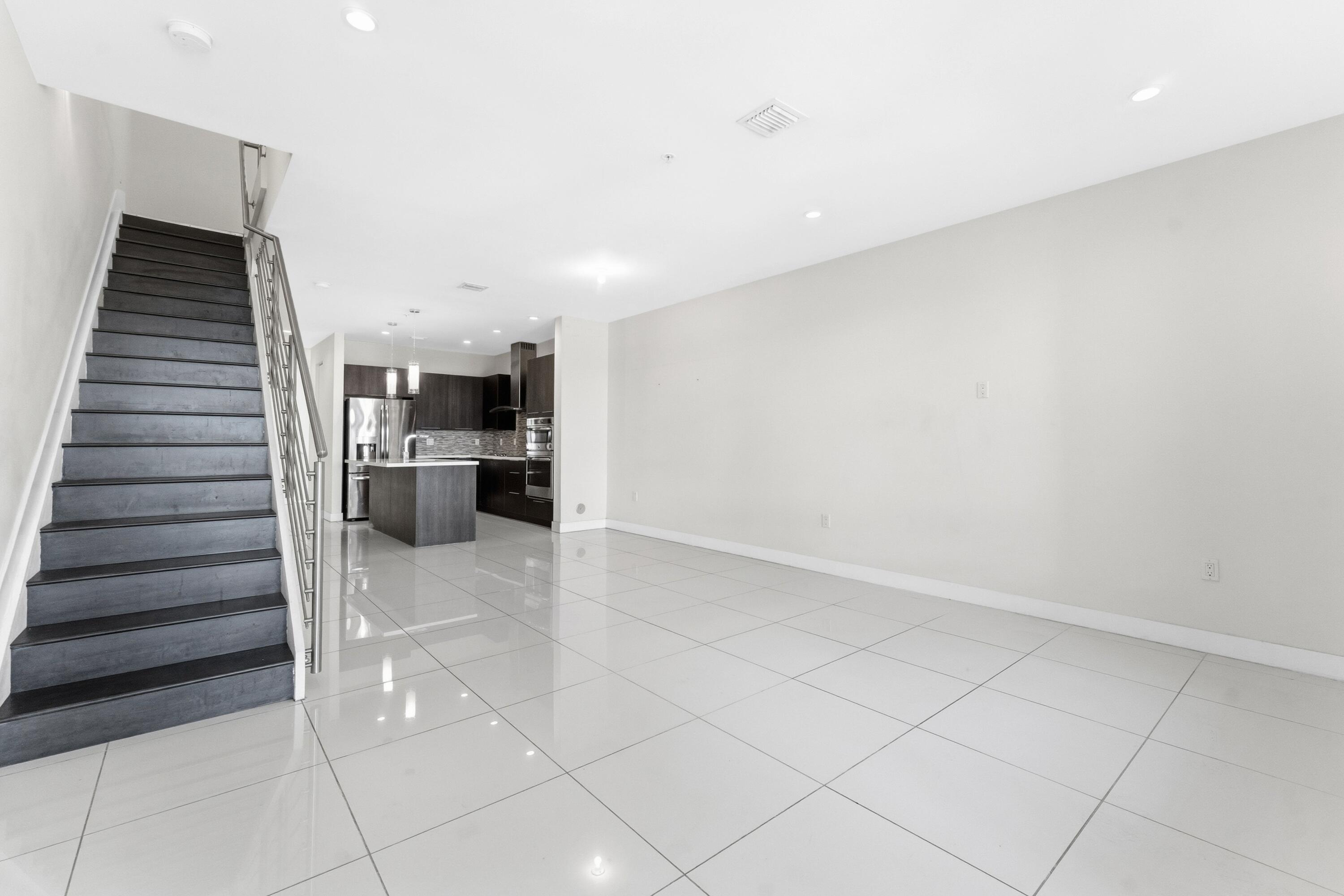 10220 NW 63rd Terrace 207