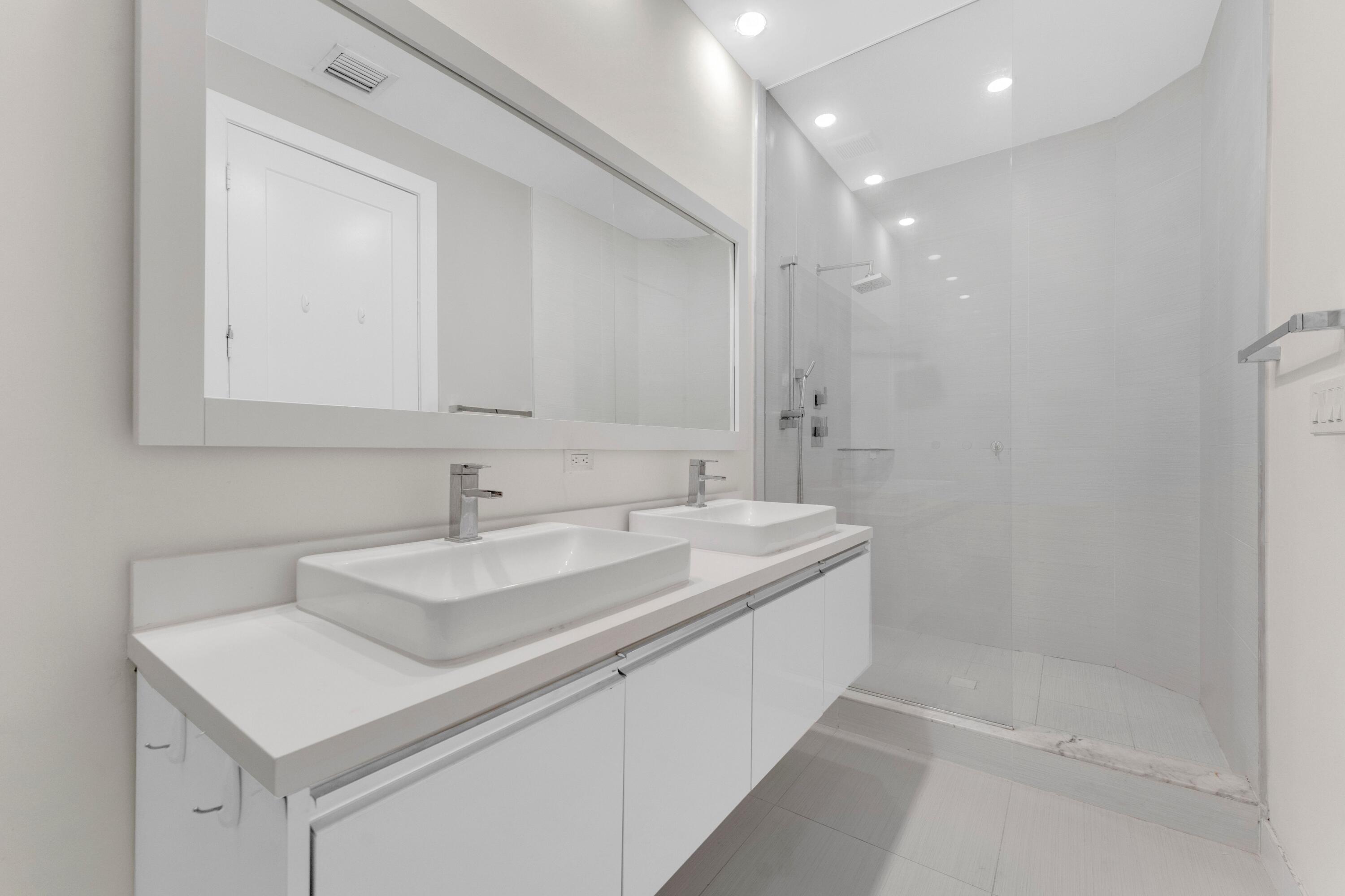 10220 NW 63rd Terrace 207