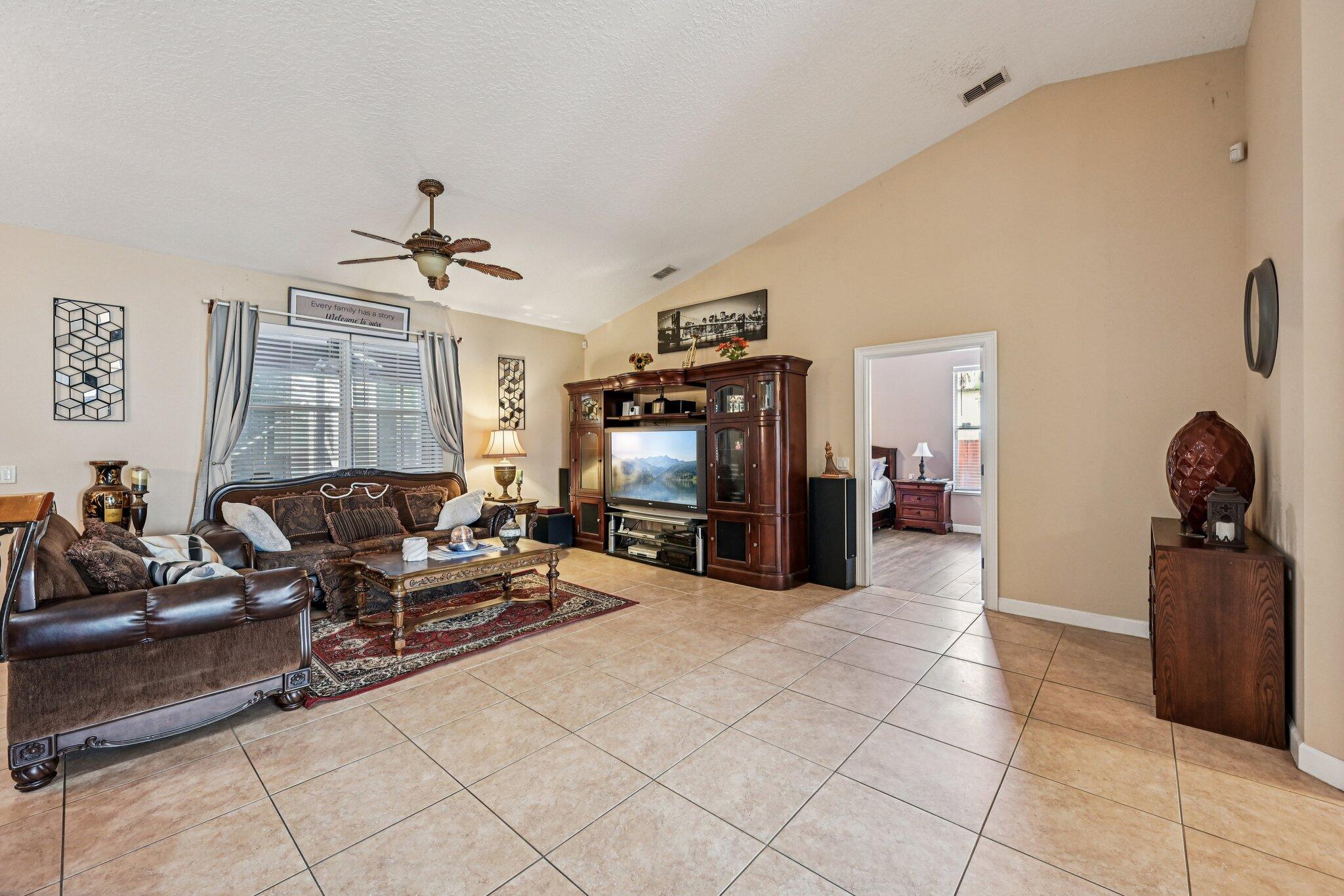 3044 SW Savona Boulevard, Port St. Lucie