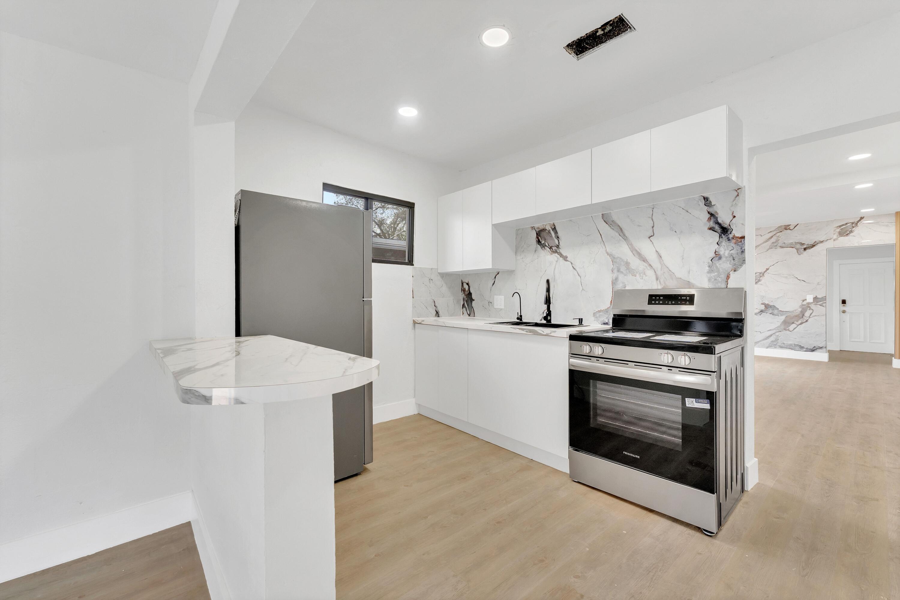 2428 NW 28th Street