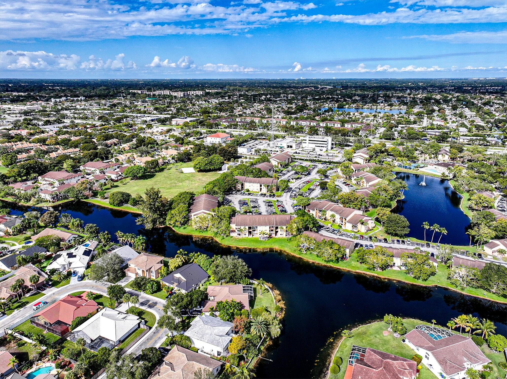 450 Palm Circle 106