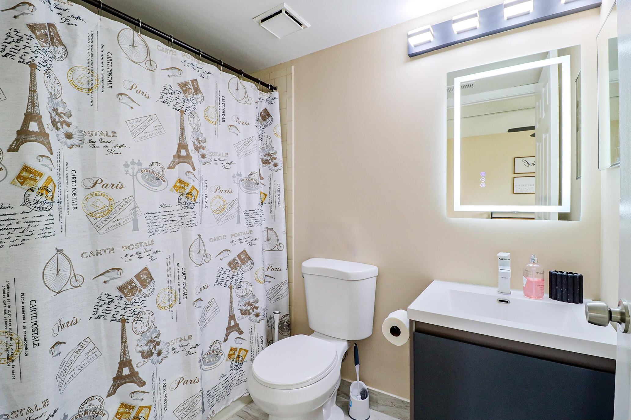 450 Palm Circle 106