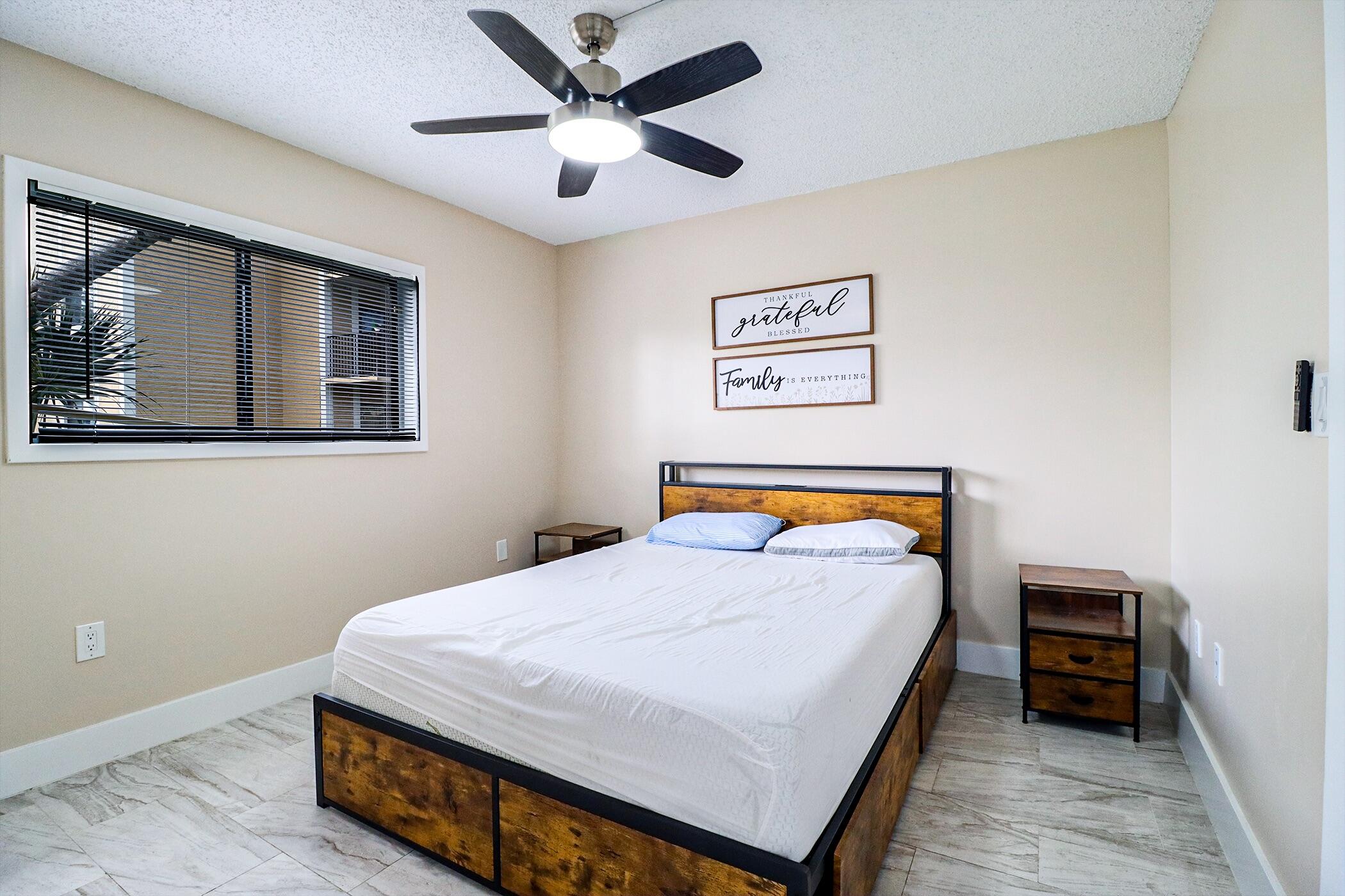 450 Palm Circle 106