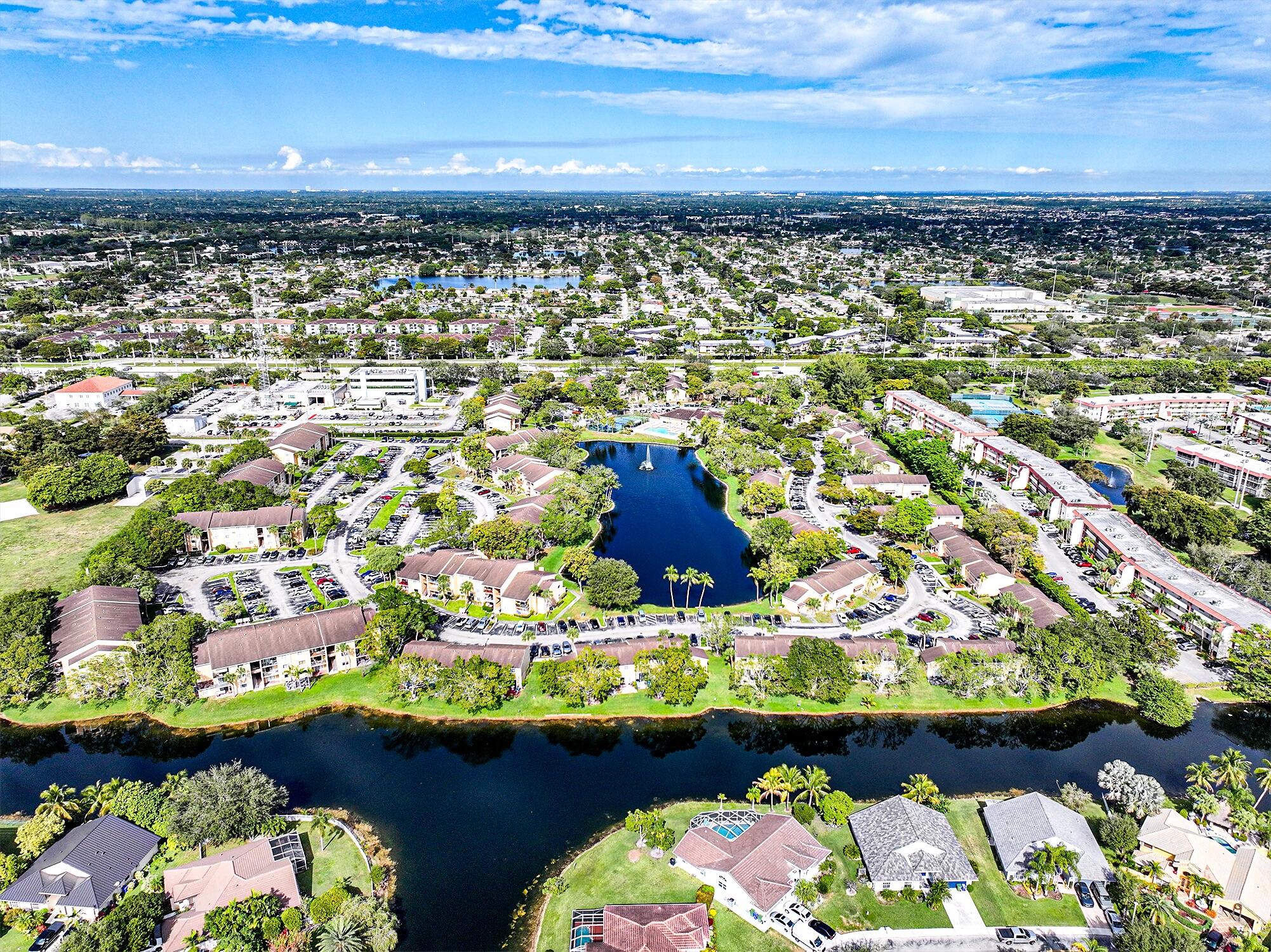 450 Palm Circle 106