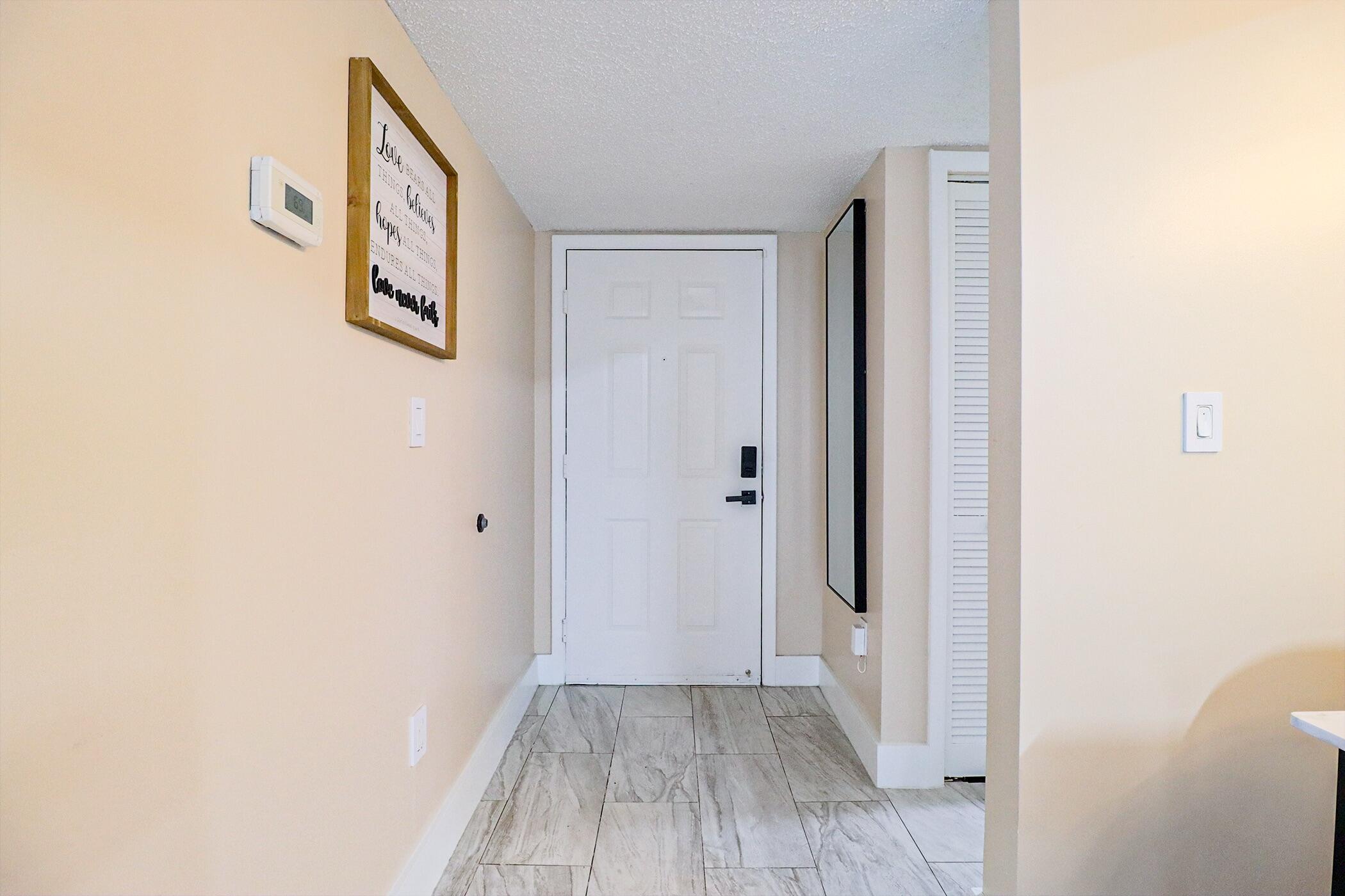 450 Palm Circle 106