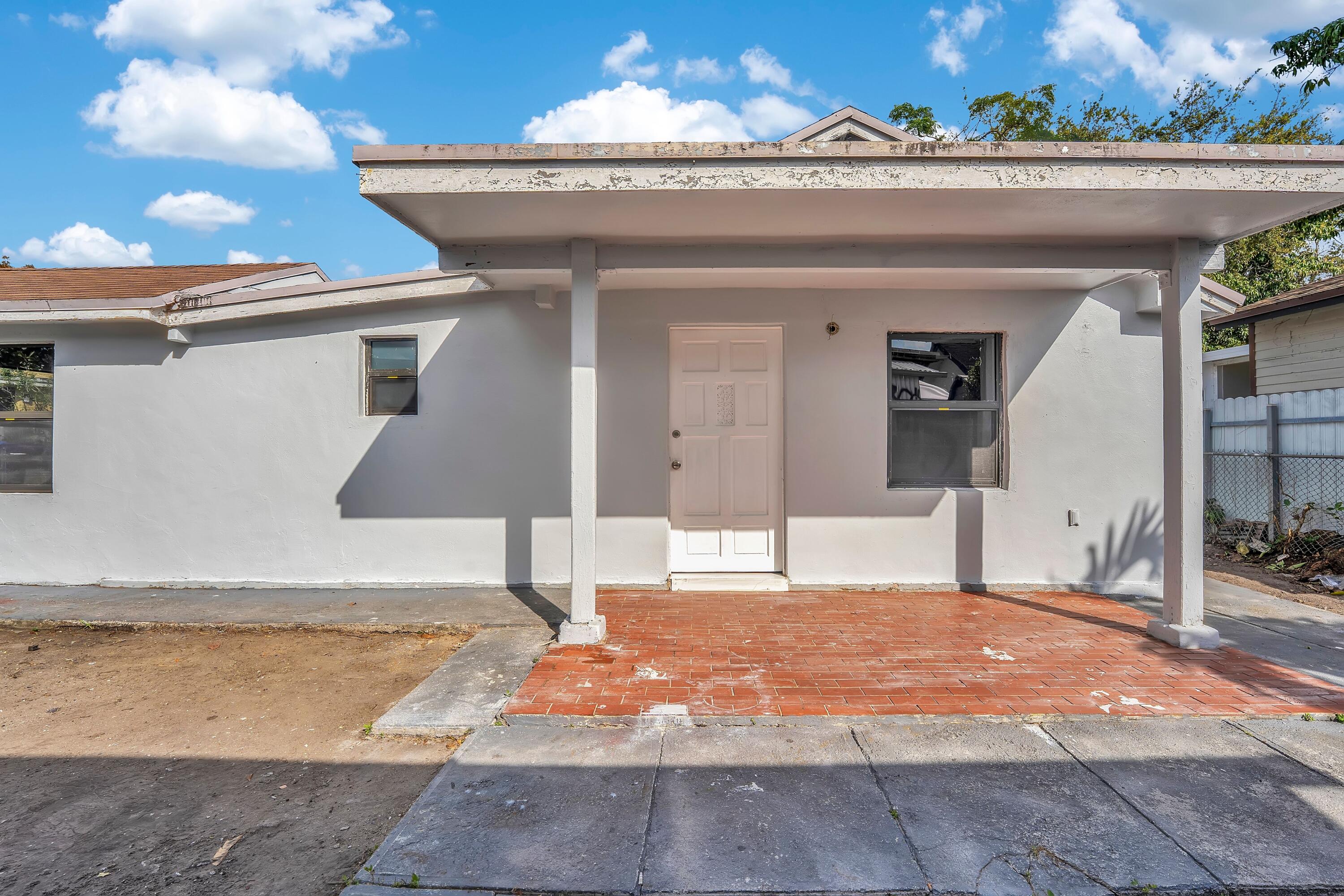 2428 NW 28th Street Rear