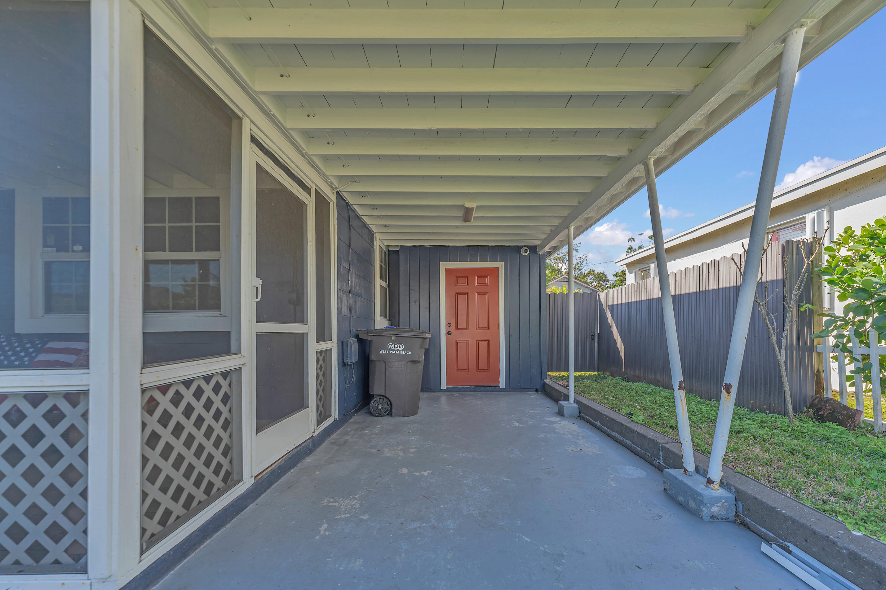 818 Kaye Street