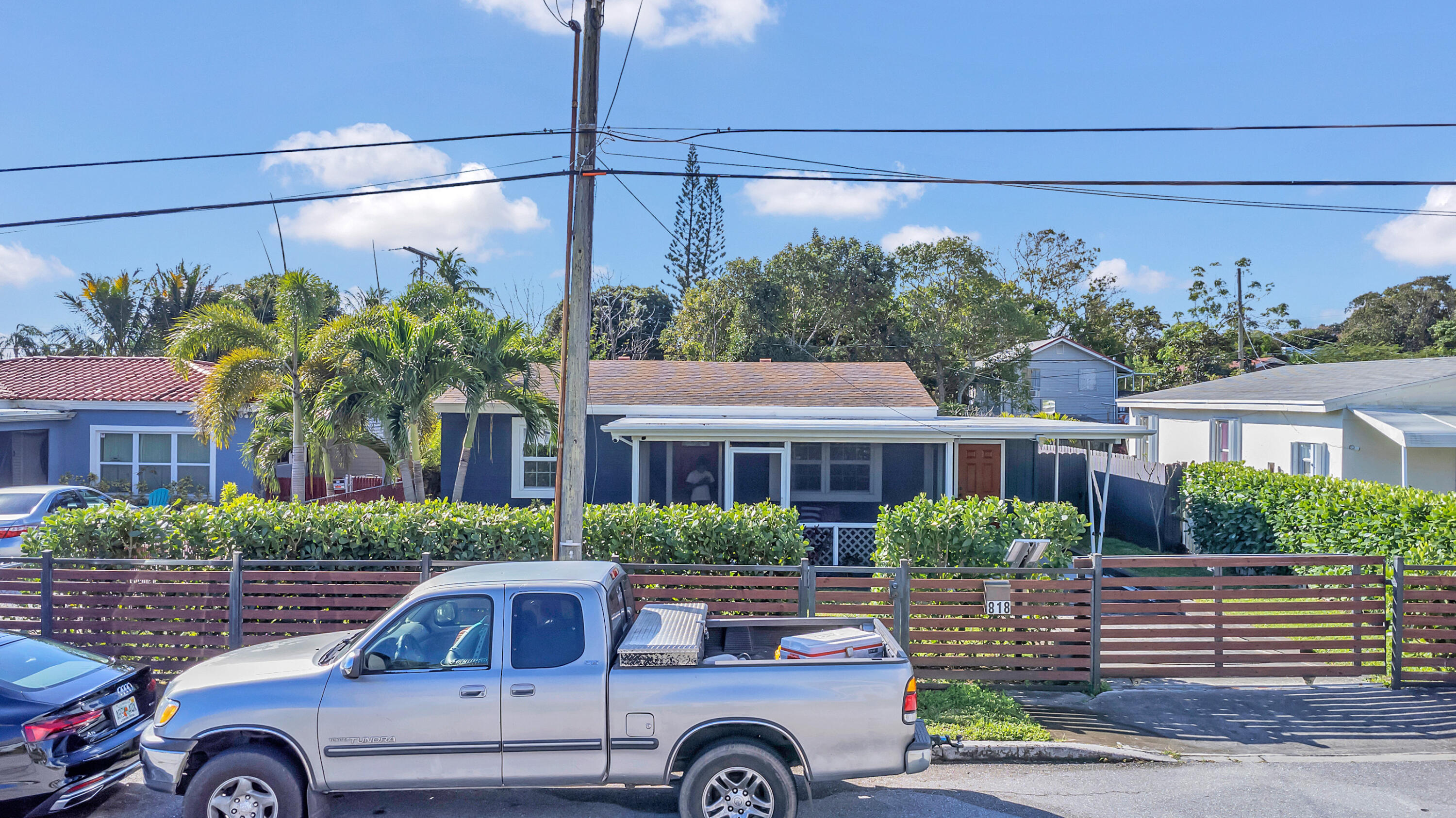 818 Kaye Street