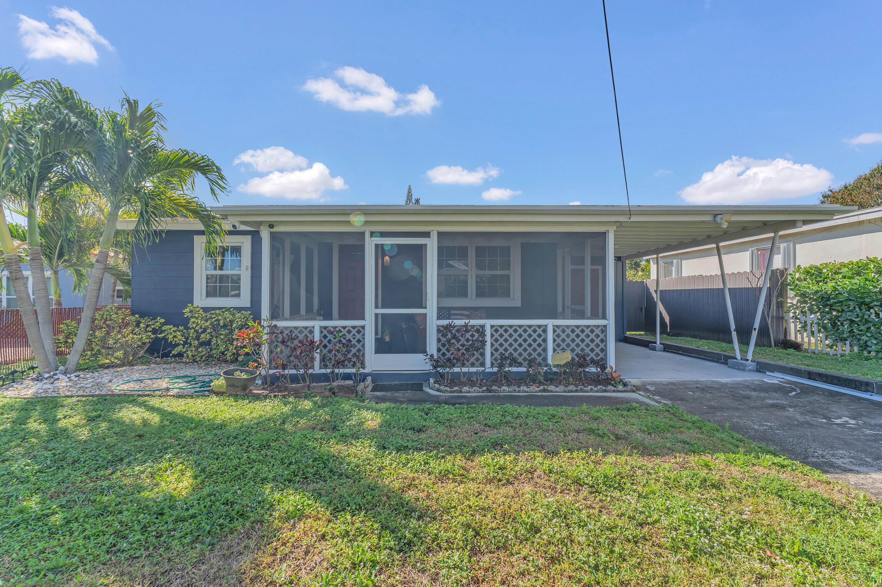 818 Kaye Street