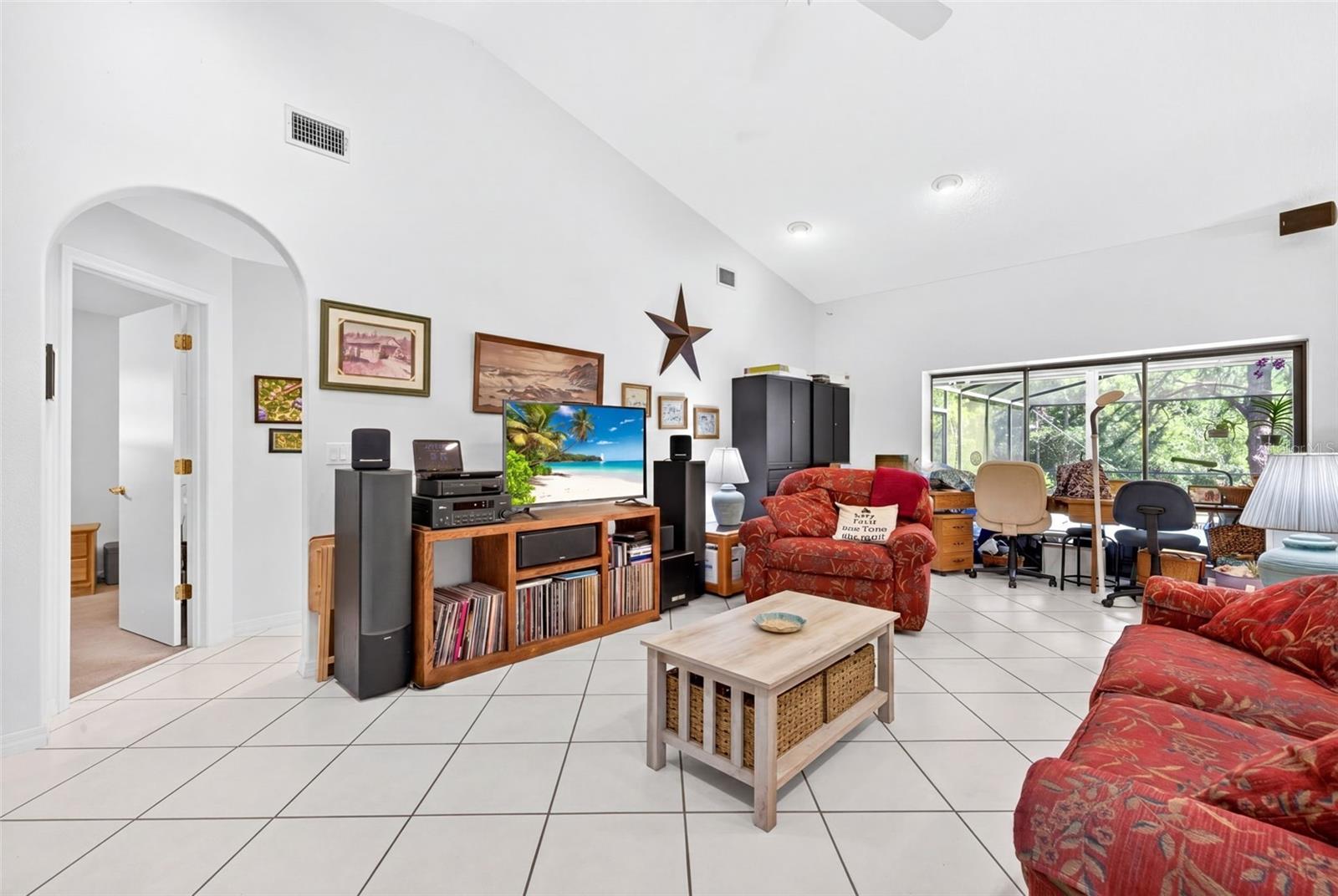 5035 BARROWE DR