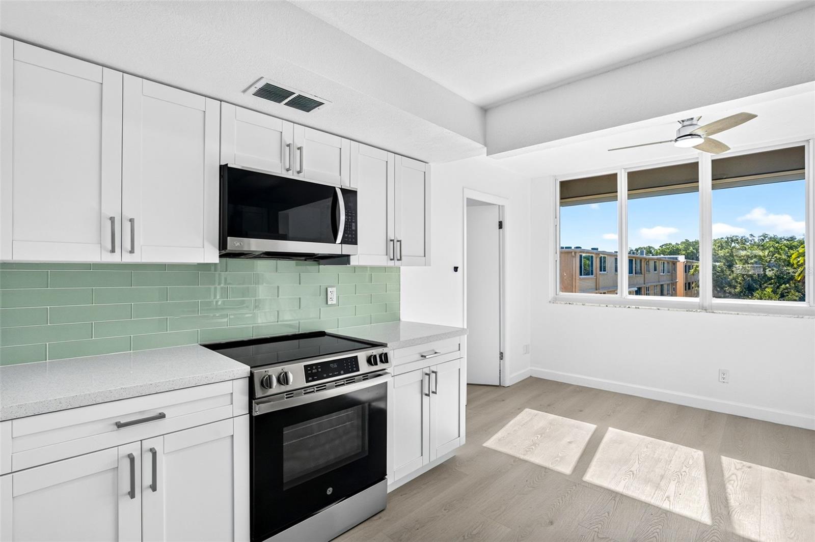 5095 BAY ST NE #310