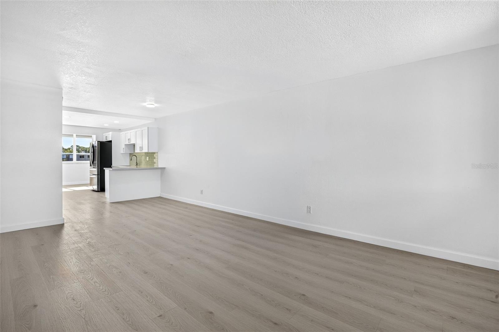 5095 BAY ST NE #310