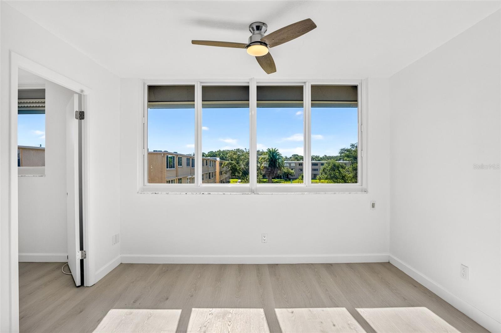 5095 BAY ST NE #310